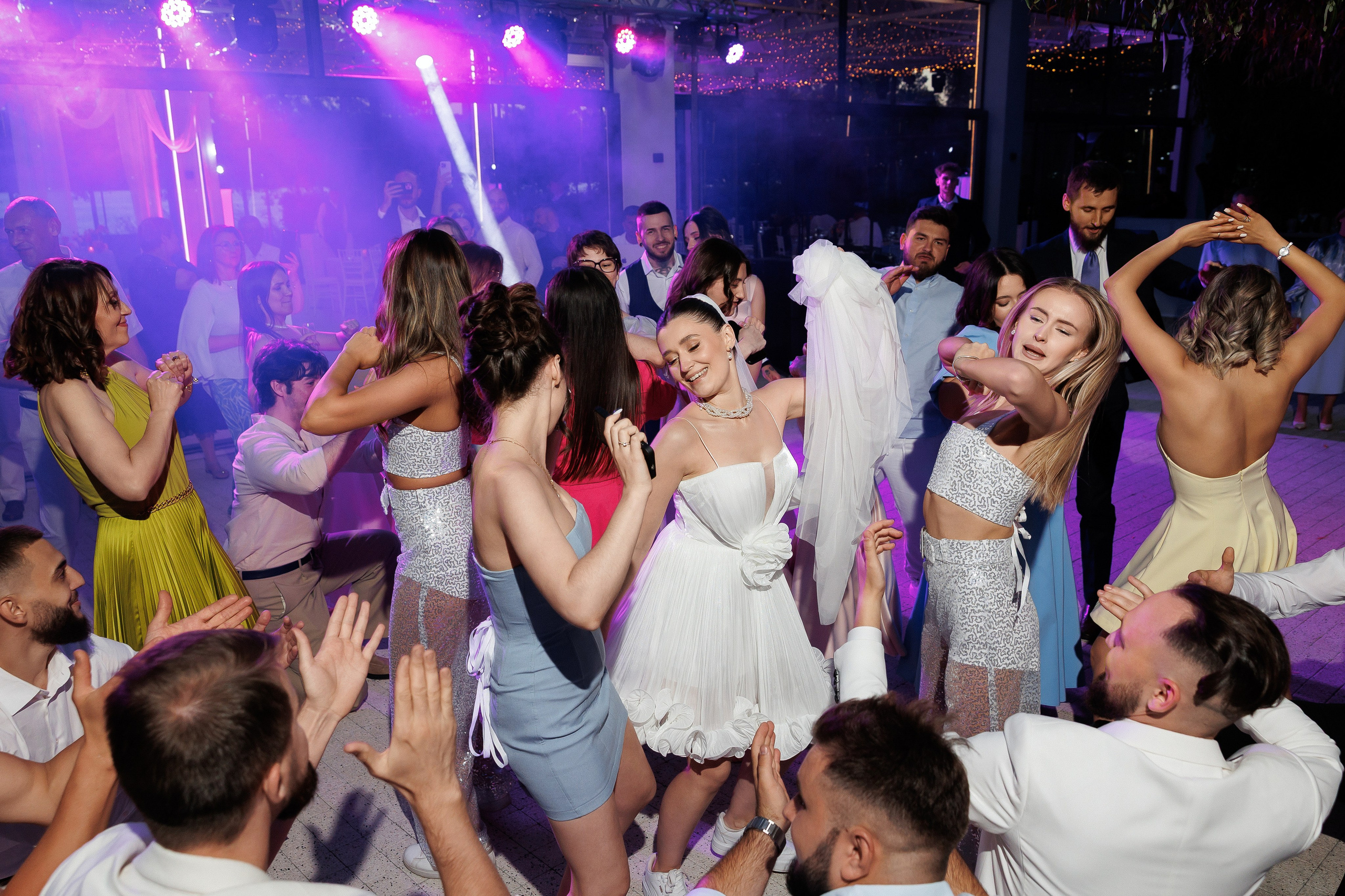 Florin & Corina — Complexul Turistic Costesti — Wedding Day. Servicii Foto și Video 067188353