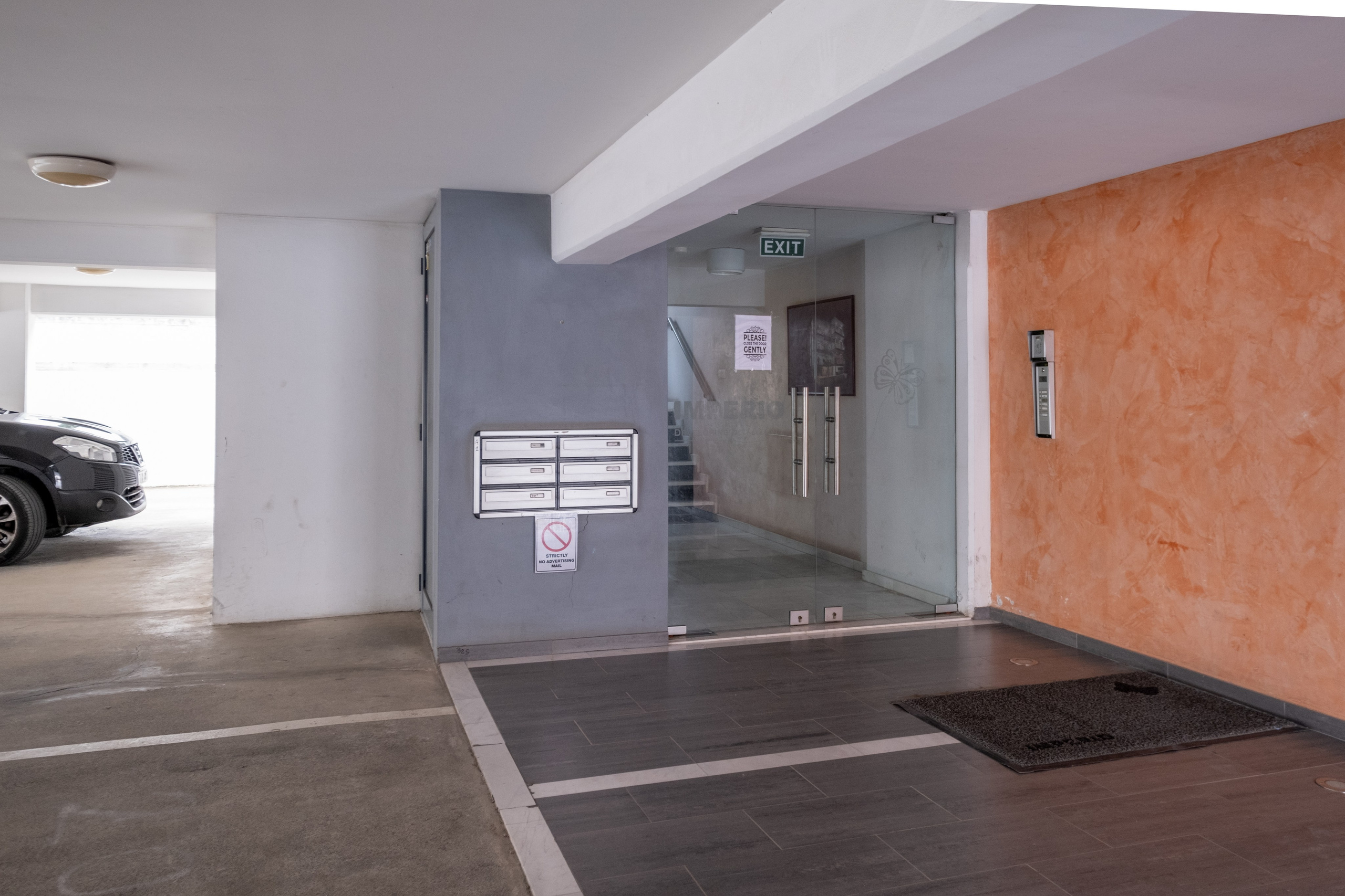 FLAT IN LIMASSOL. Photographer in Cyprus Lena Kirilishina