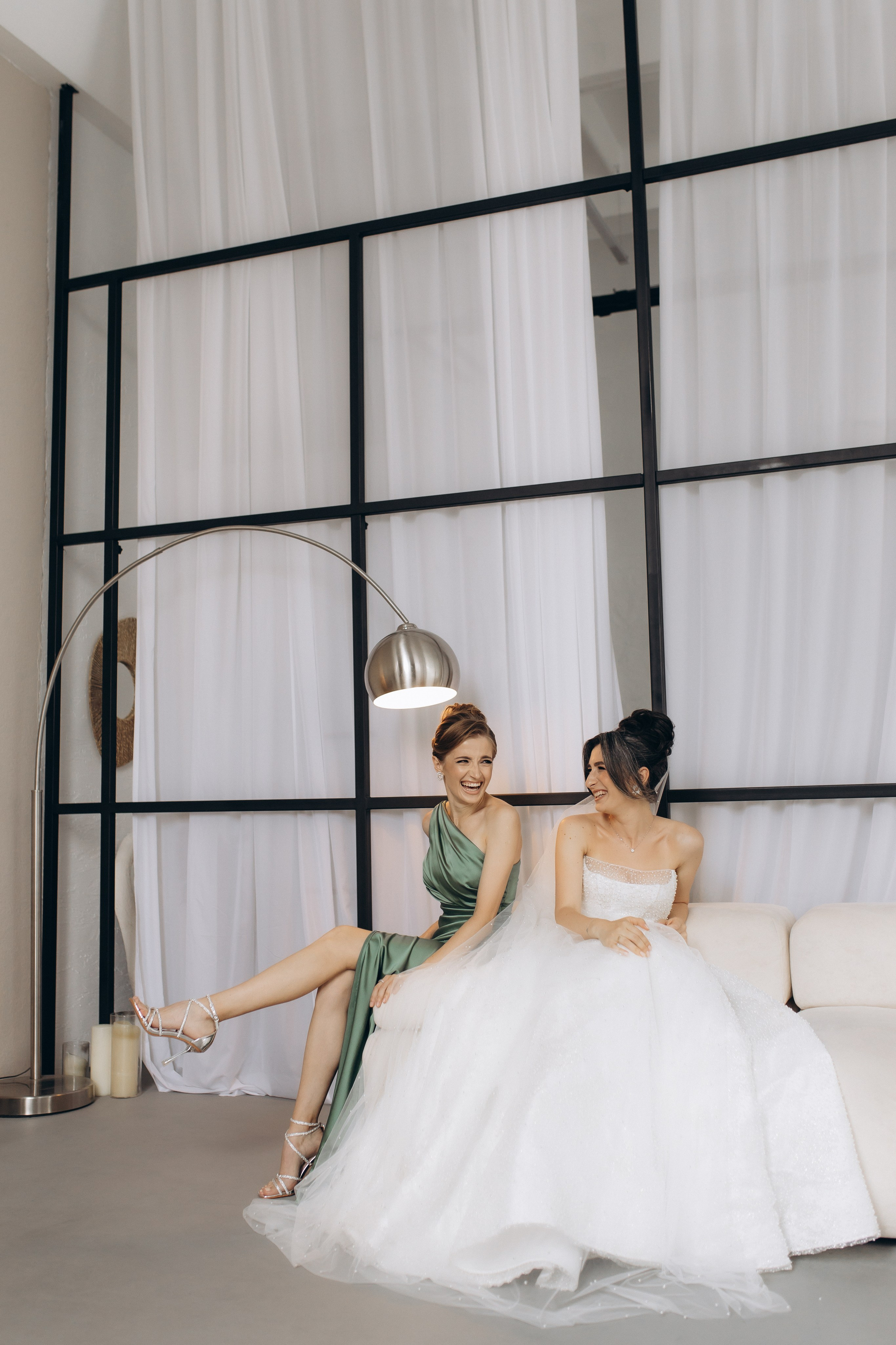 Hairandes & Emilia. Home