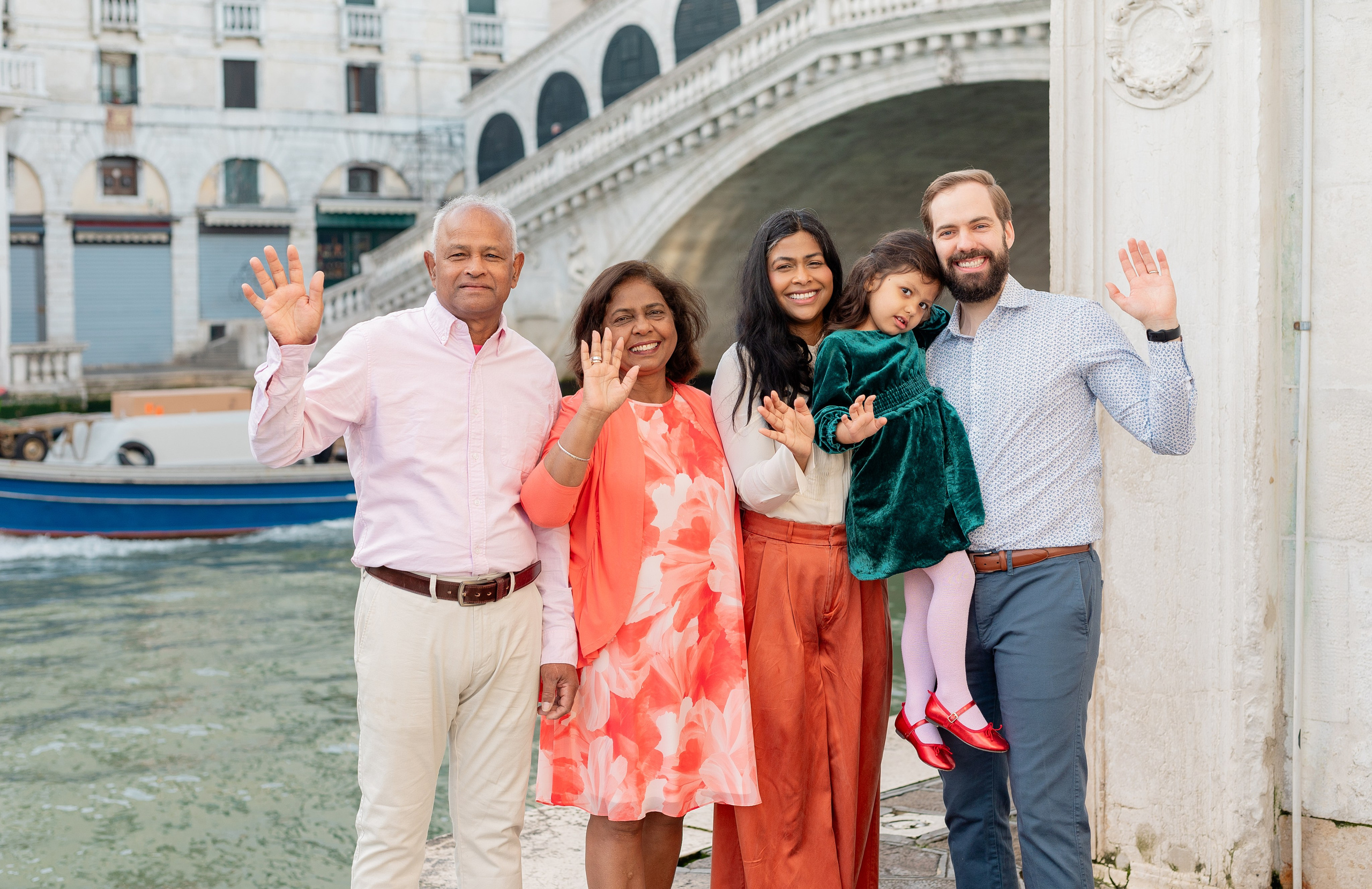 Family photoshoot in Venice. Photographer in Venice Anna Terzi