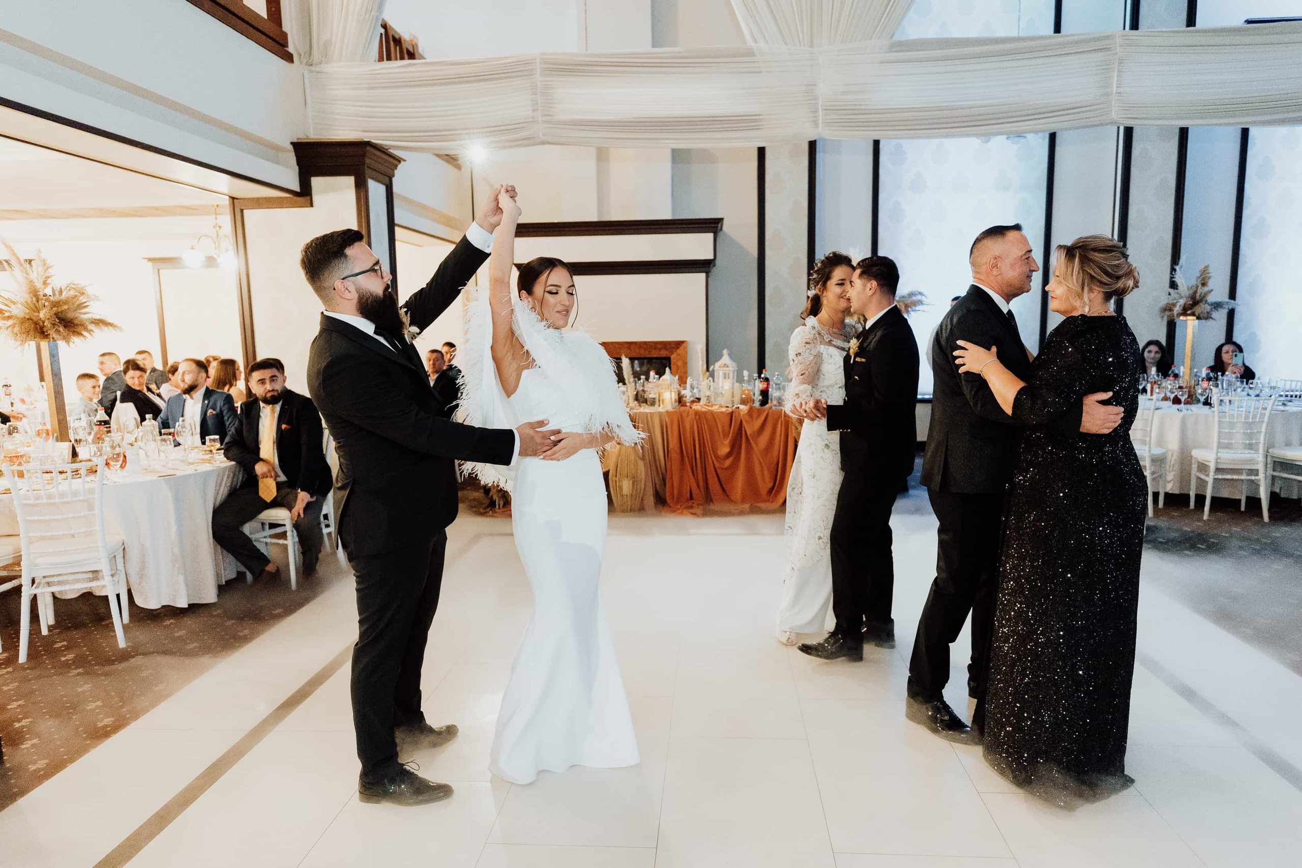 Stefanel & Elena. MovieFrames.ro