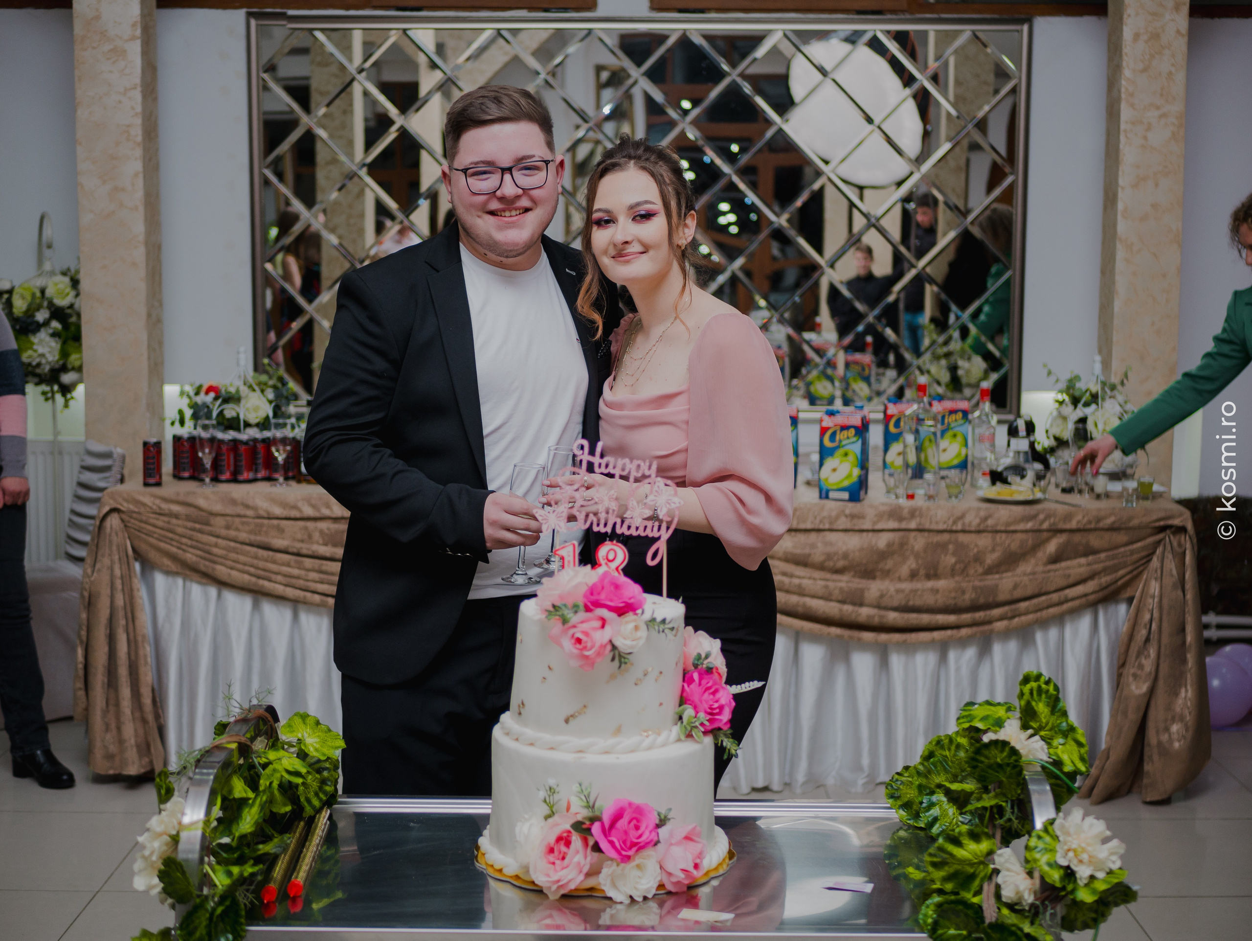 Majorat Andreea. Kosmi