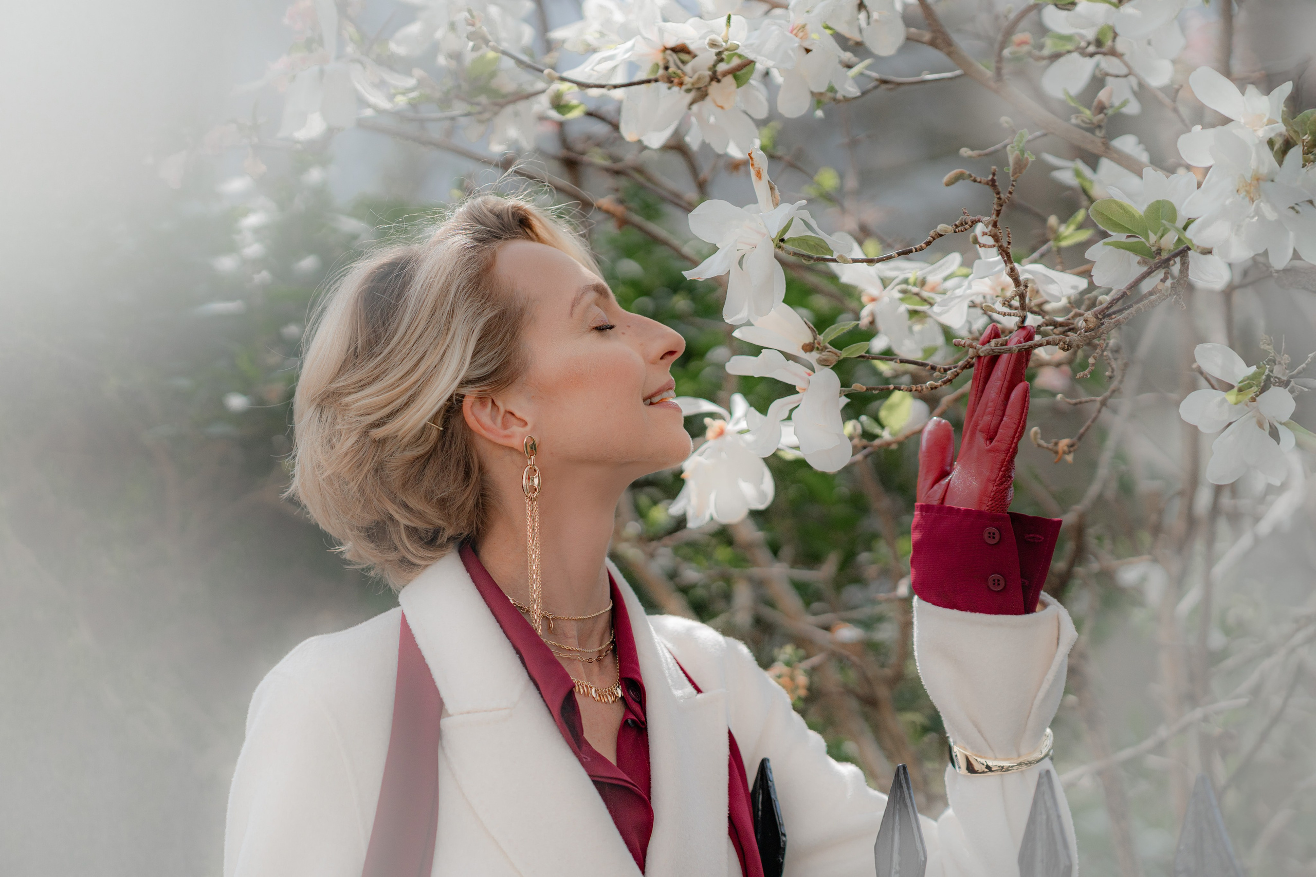 Magnolia in Chelsea with Myroslava. Tonya Kyrylenko photographer in London