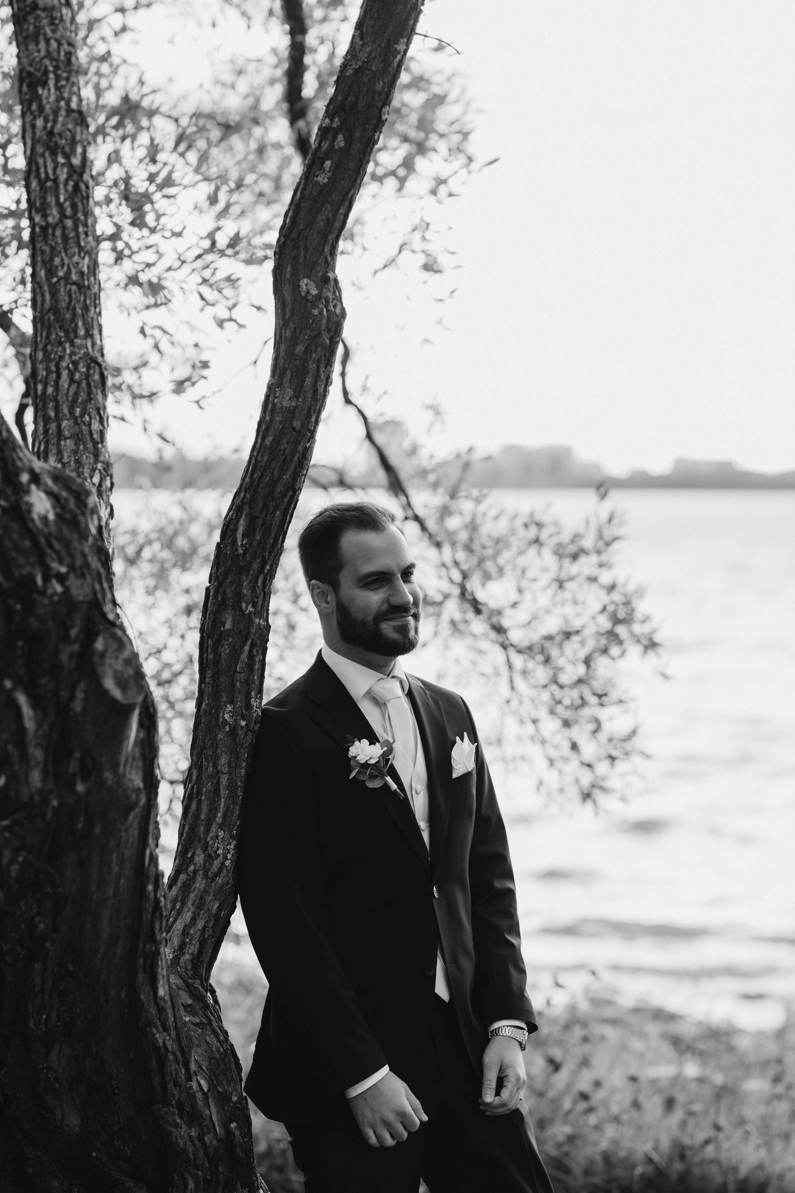 W&S. Wedding and portrait photographer in Helsinki Vickan O