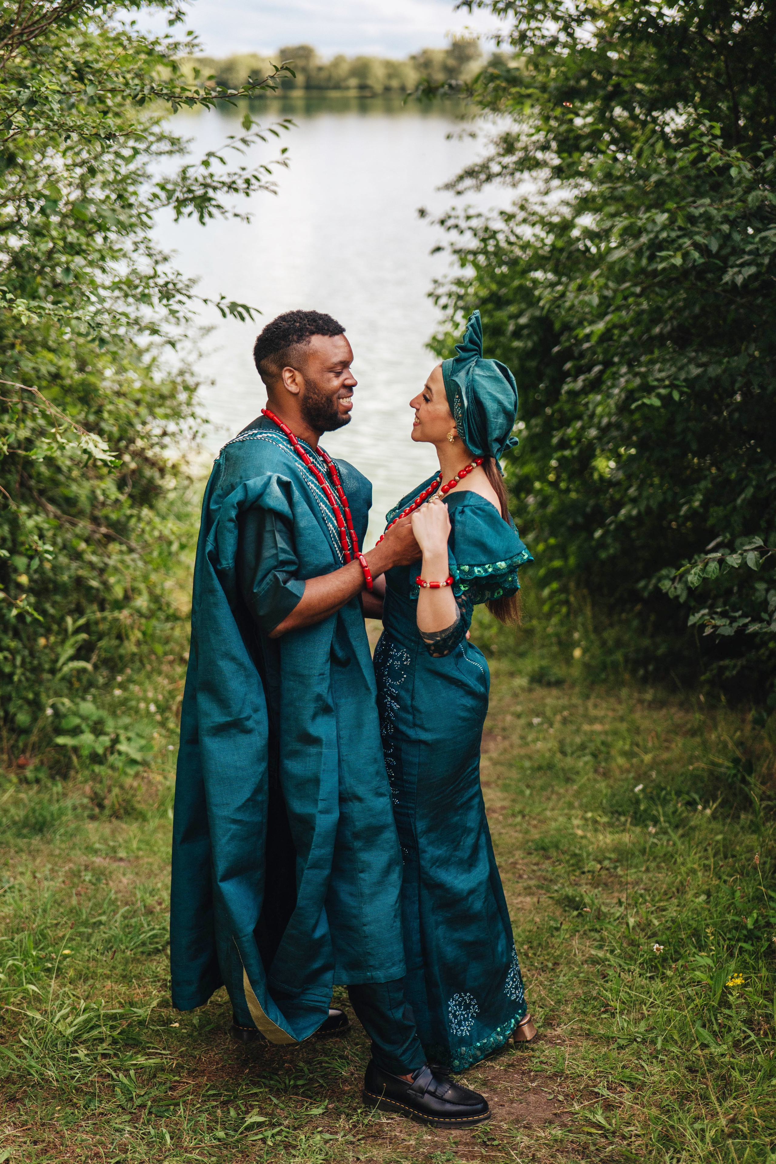 Love story. Wedding and family photographer in London