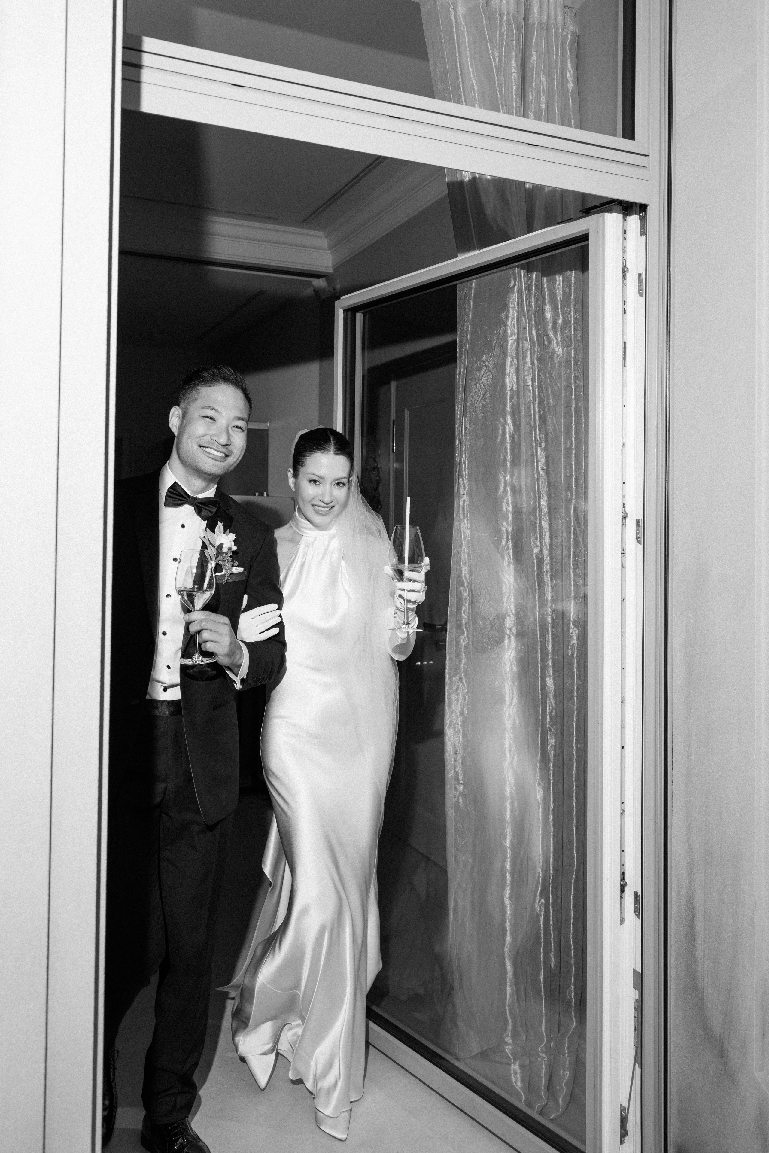 Intimate wedding at Parkhotel Vitznau on Lake Lucerne. Wedding and Family Photographer Switzerland and Italy. Valeria Diaz