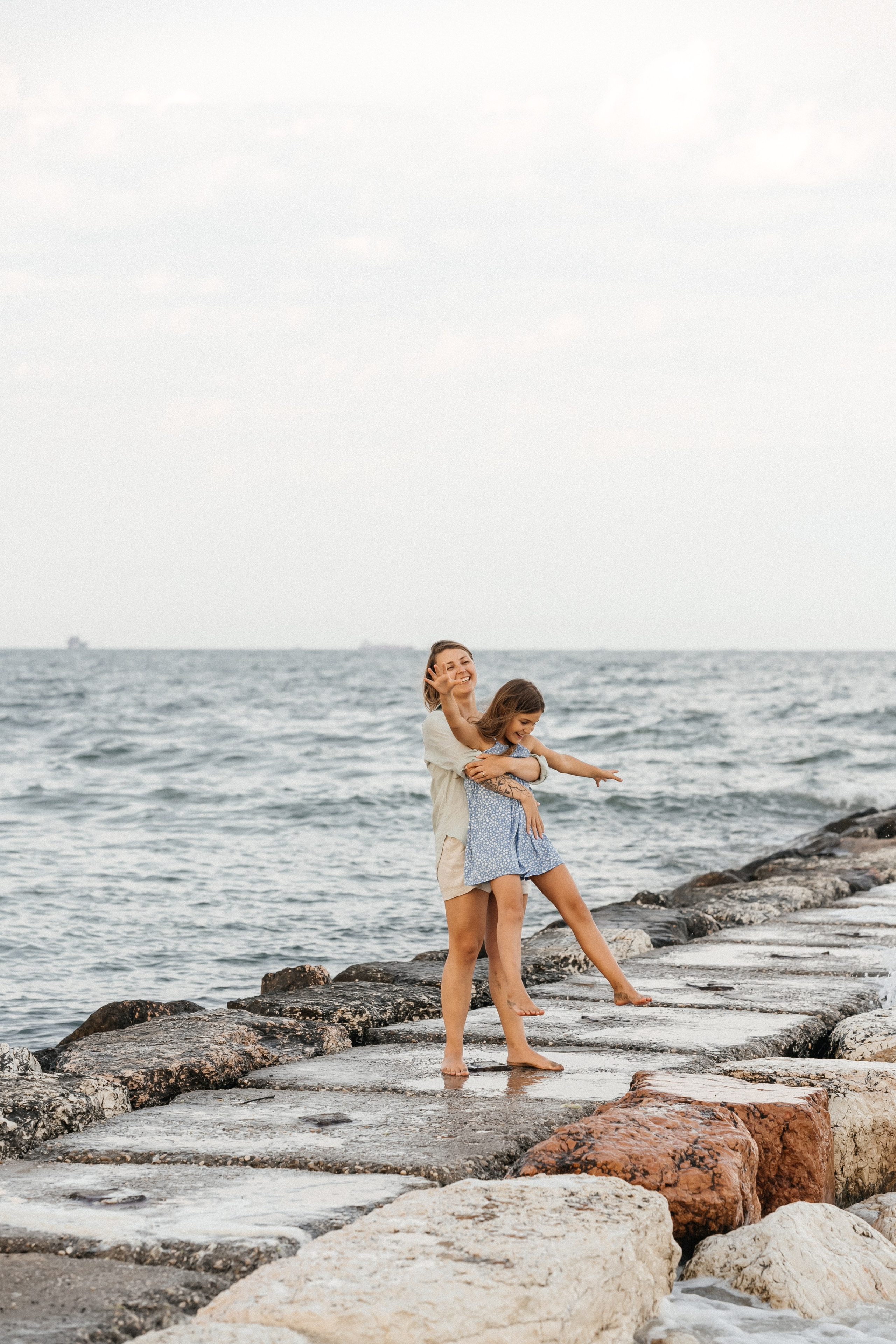 Aurora. Wedding photographer Italy