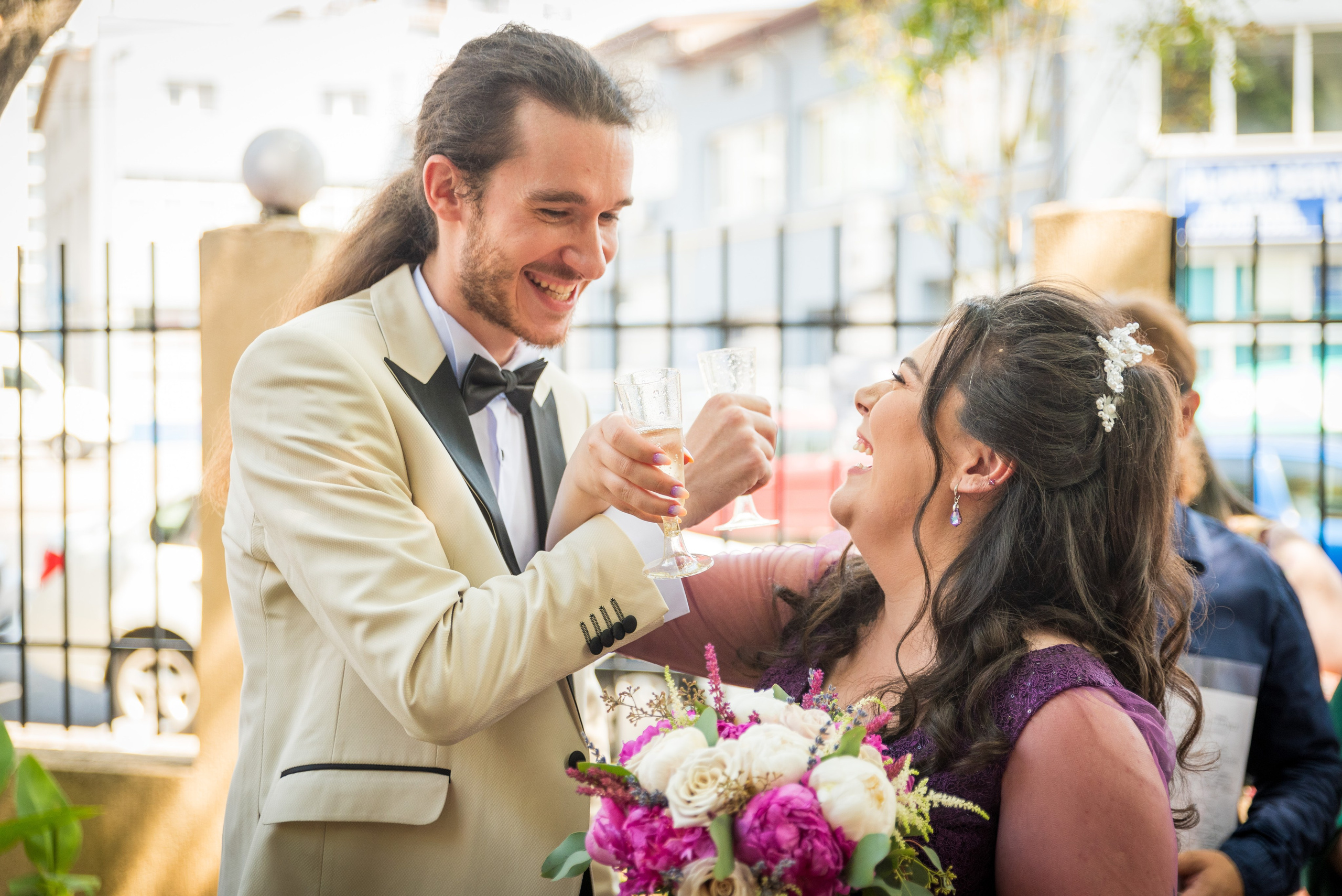 Cununie civila, fotograf cununie civila bucuresti, fotograf stare civila, cununie la Sector 4 Bucuresti, fotografii de la cununie, fotograf de nunta, fotografii nunta de la starea civila, pozing mireasa, obiceiuri, fotografie profesionala nunta, civila pe strada Gramont 26