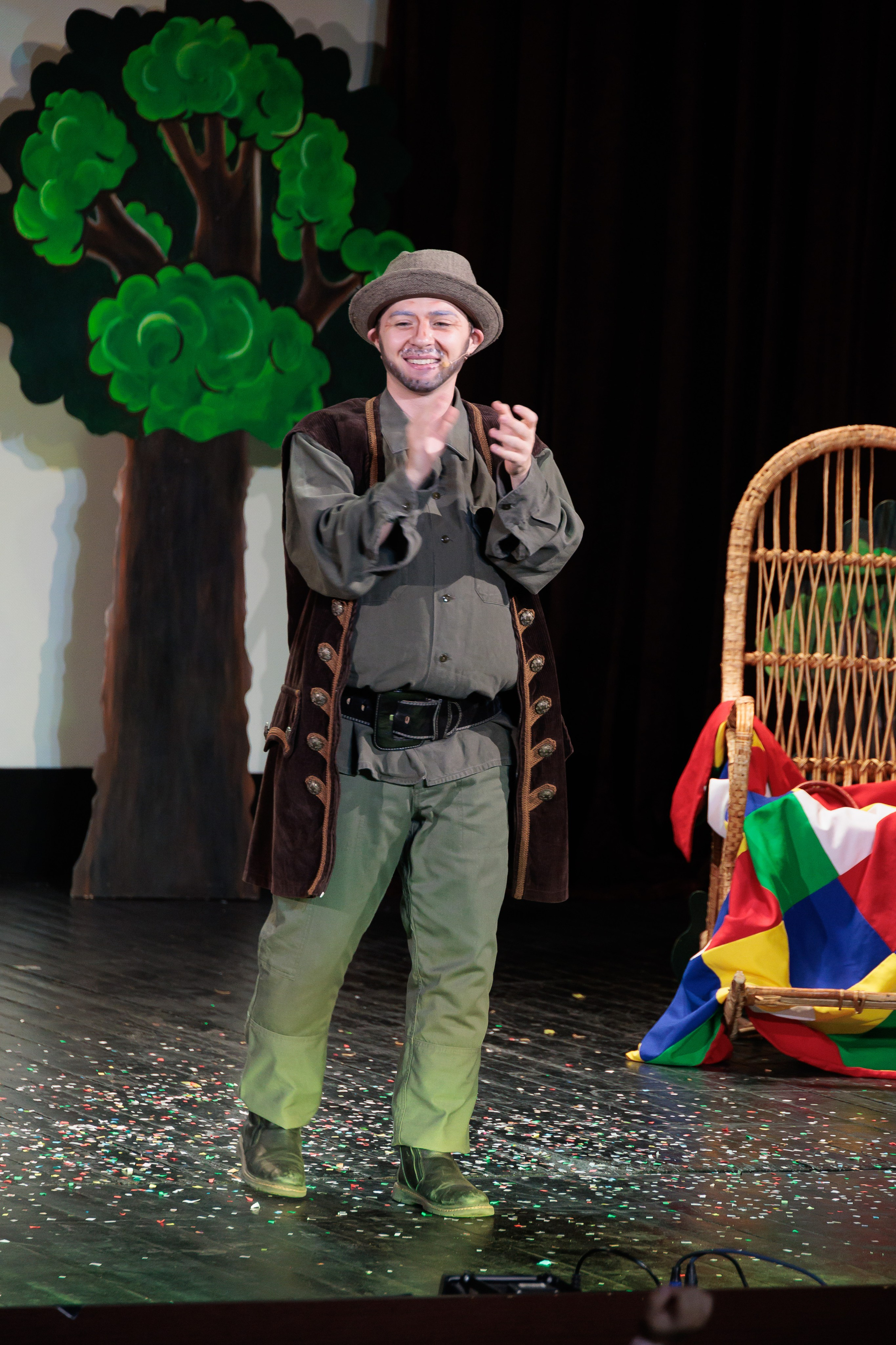 Povestea Scufita Rosie. Clounella. ✔️ Servicii foto si video in Chisinau Moldova - Cinematic.md