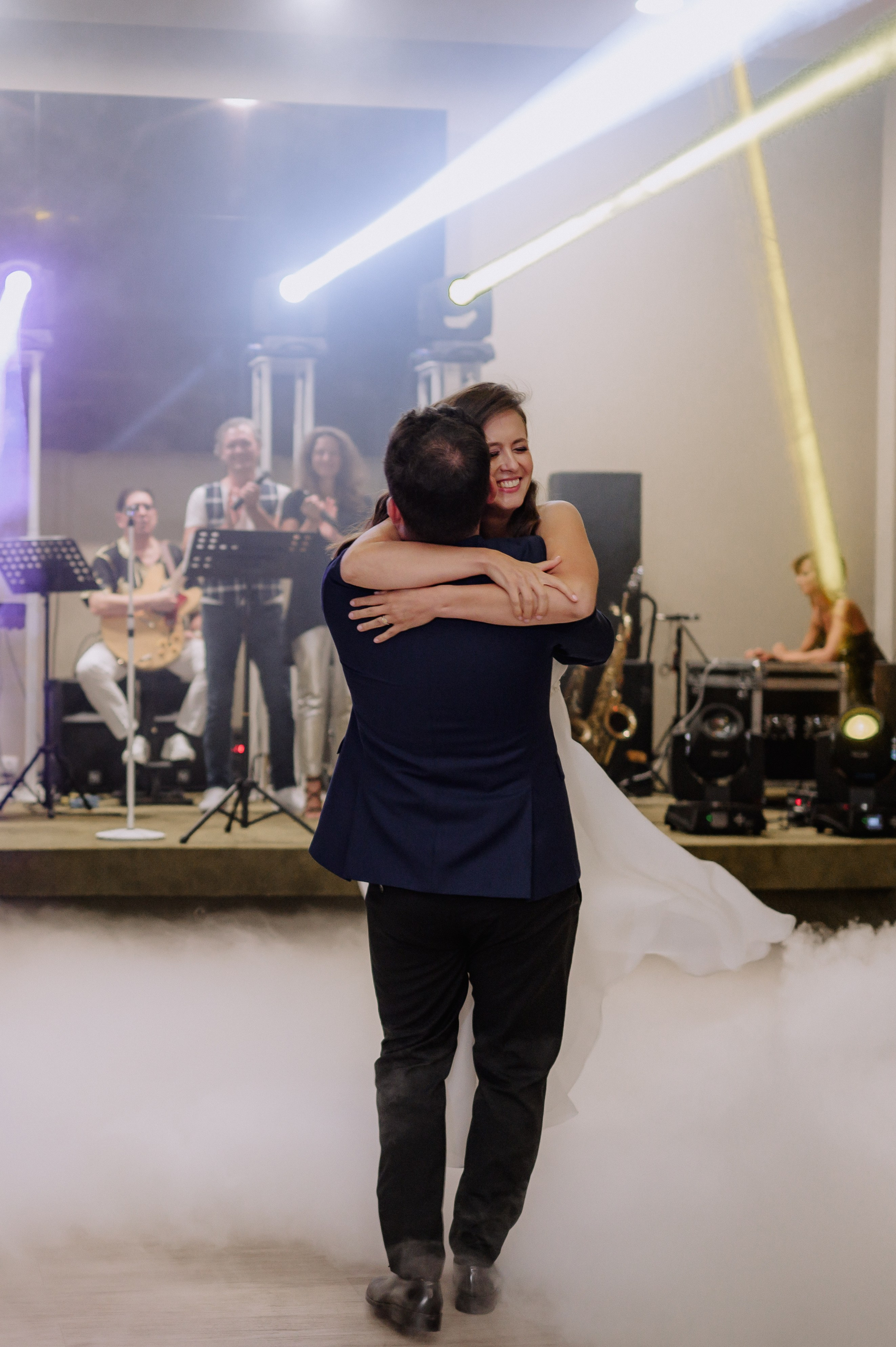 Servicii foto video profesionale pentru evenimentul tau. Proud Vision Weddings | Wedding Photography & Film — Servicii profesionale Foto Video Nunta Iasi