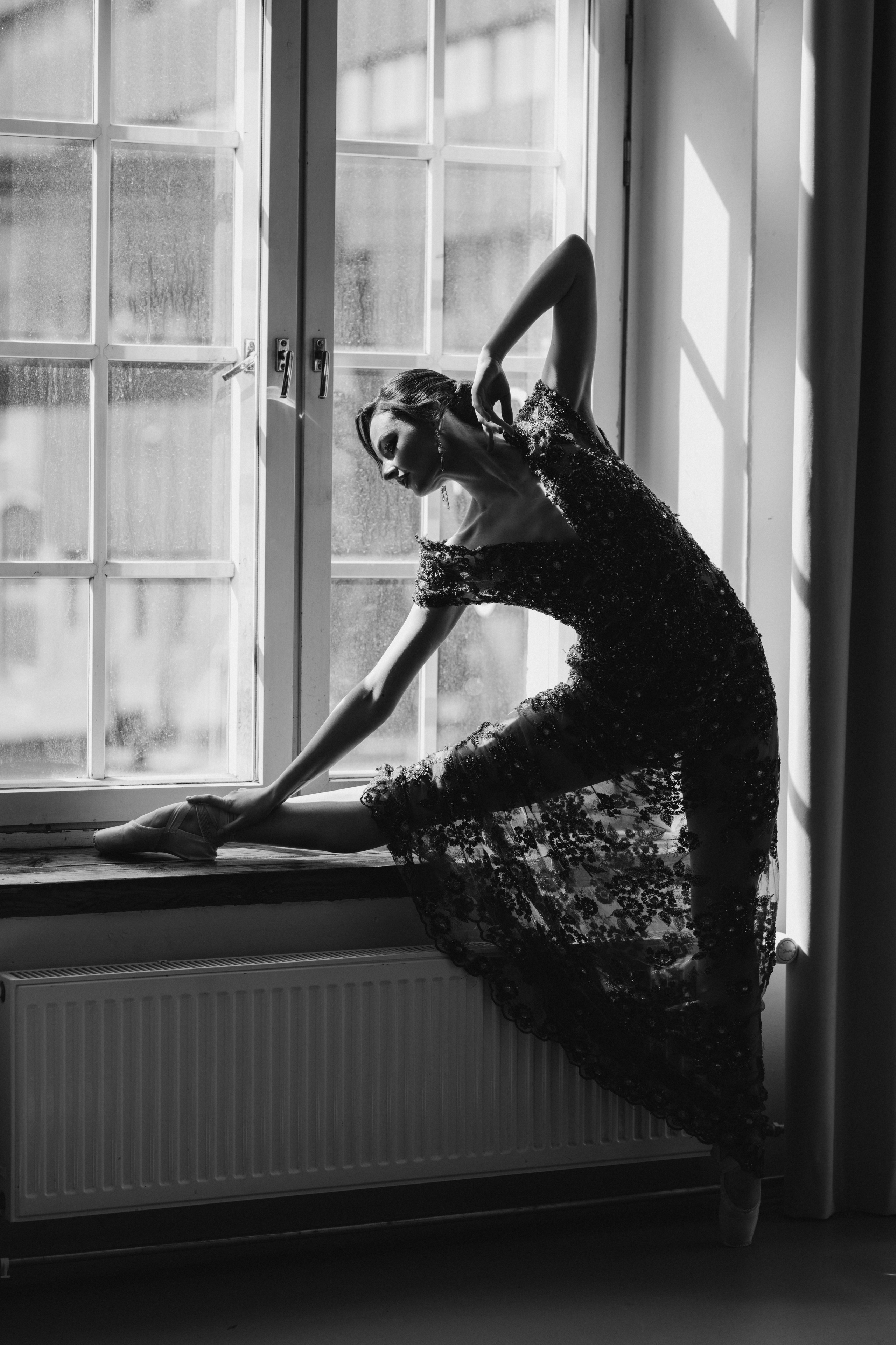 Riikka Couture, Riikka Ikäheimo, Violetta Keller, Portrait, Dancer. Wedding and portrait photographer in Helsinki Vickan O