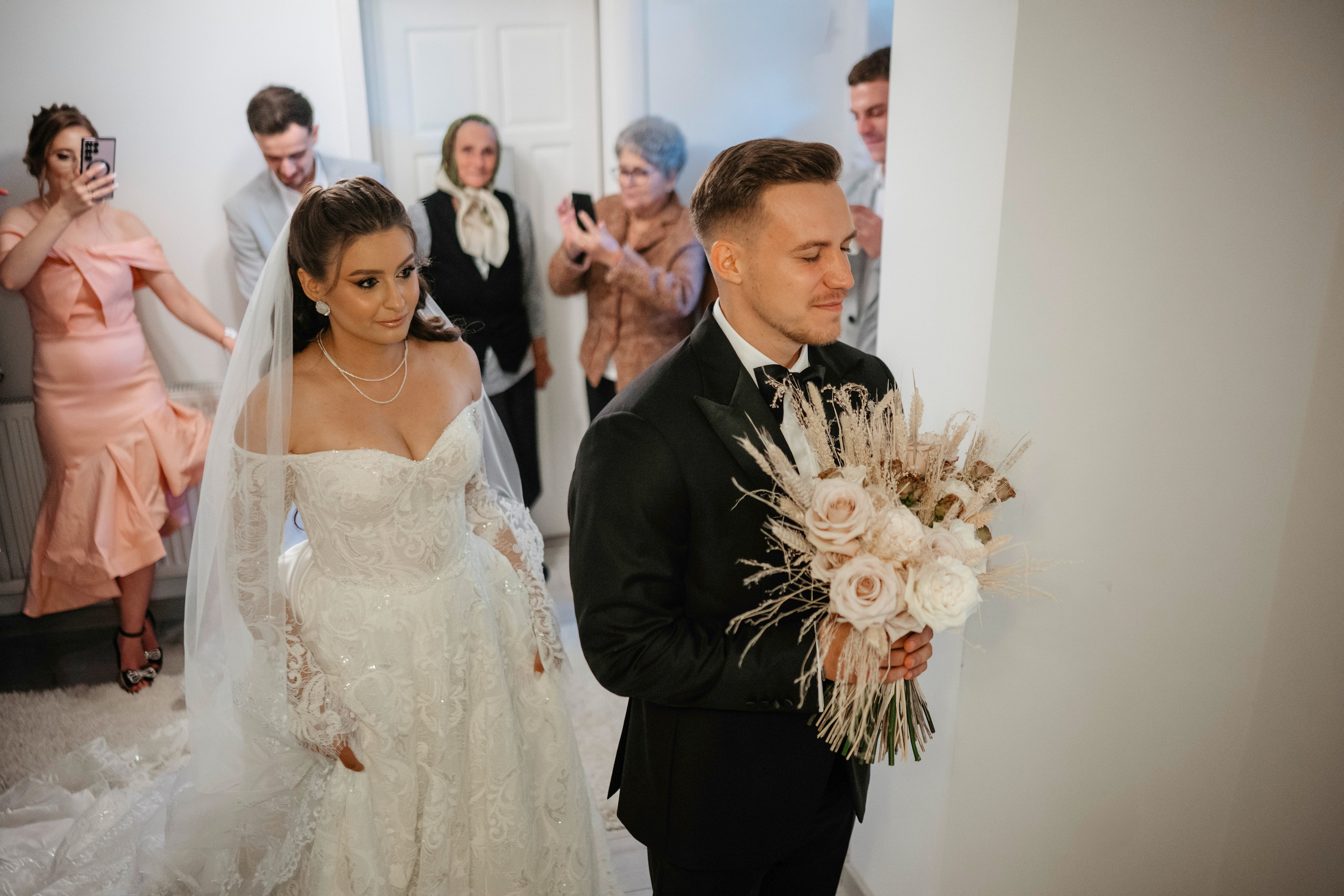 🤎 E l i s a & O v i d i u — Wedding Day Preview. Wedding & Family Photographer