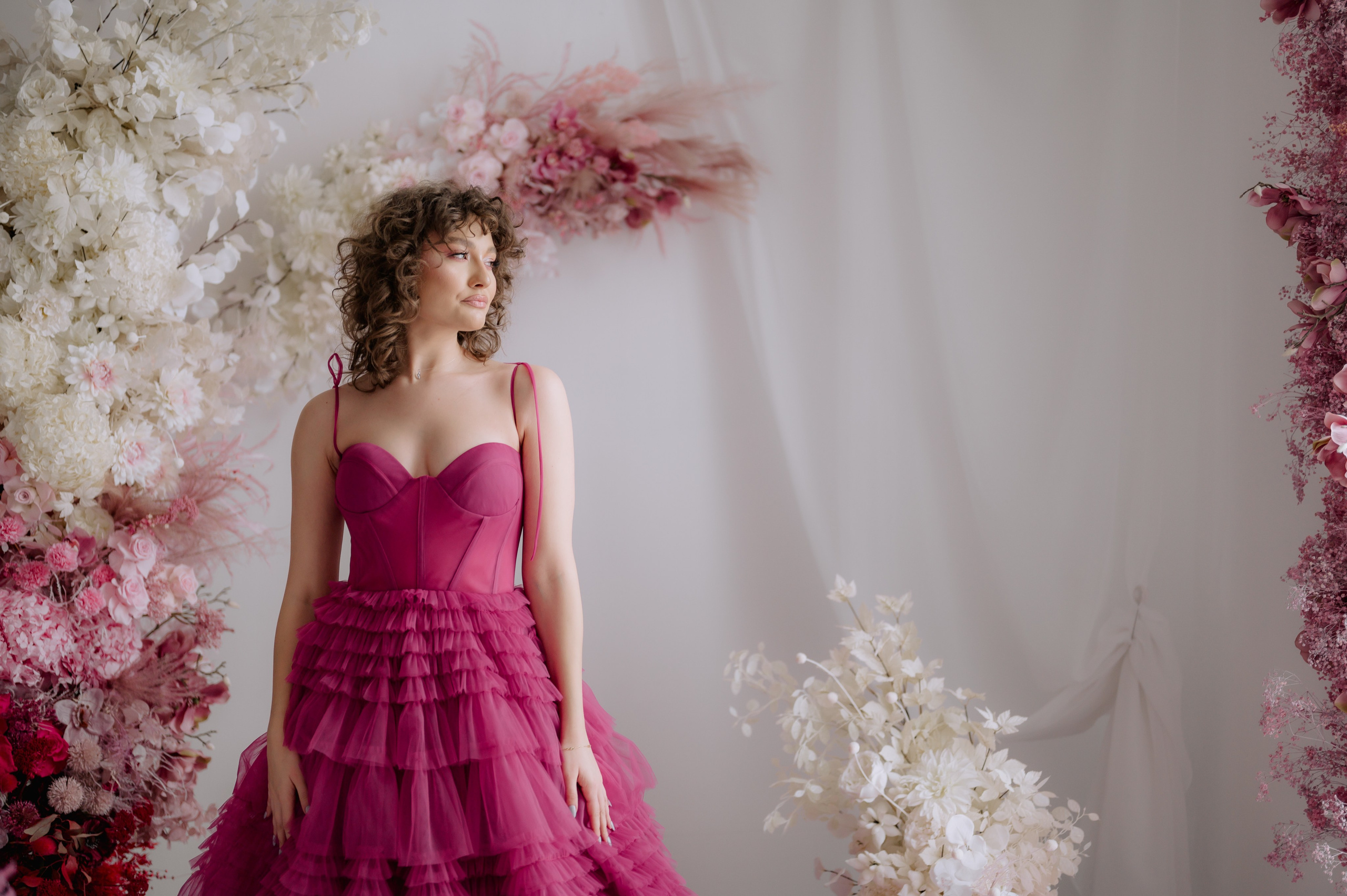 Fotografii in studio. Proud Vision Weddings | Wedding Photography & Film — Servicii profesionale Foto Video Nunta Iasi