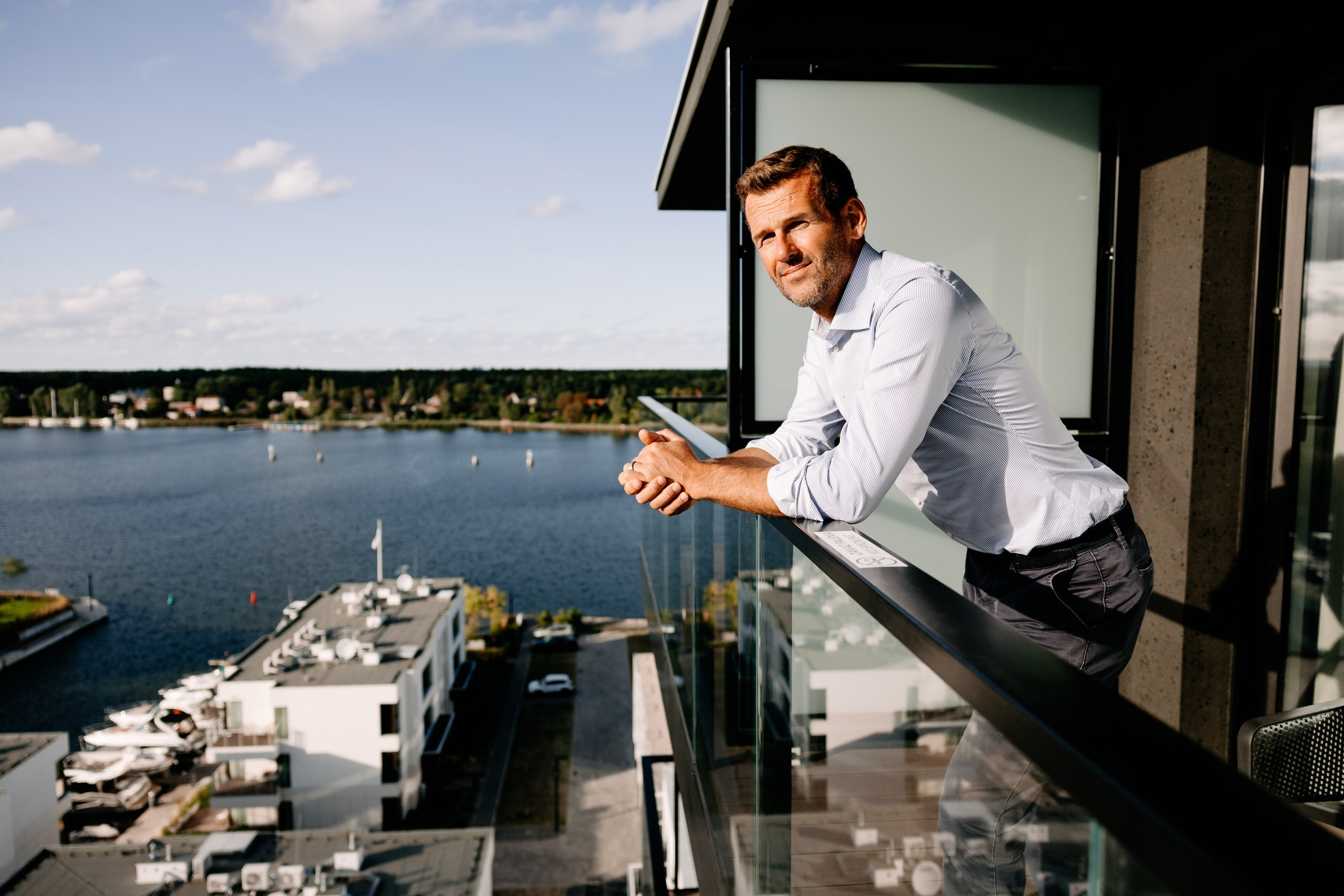 Dekpol Developer - Sesja Biznesowa dla Mateusza Kusznierewicza. Fotograf Ślubny Warszawa - Sesje Biznesowe Rodzinne Eventy