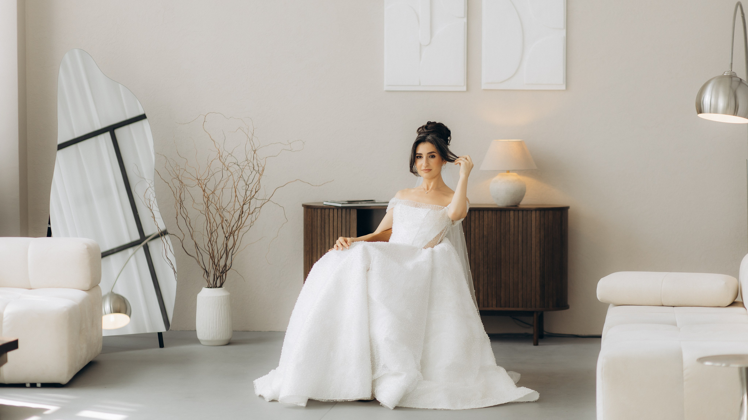 Hairandes & Emilia. Home