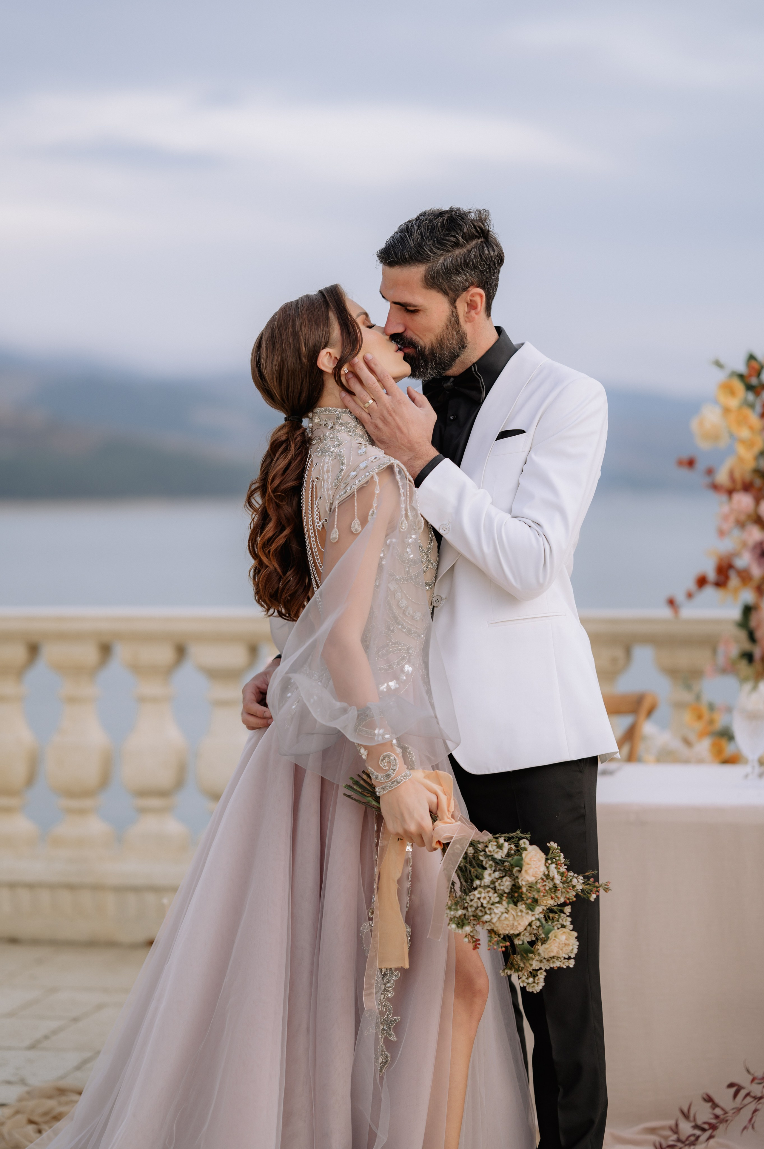 Sedinta foto nunta la Gradinile Romane , Neamt. Proud Vision Weddings | Wedding Photography & Film — Servicii profesionale Foto Video Nunta Iasi