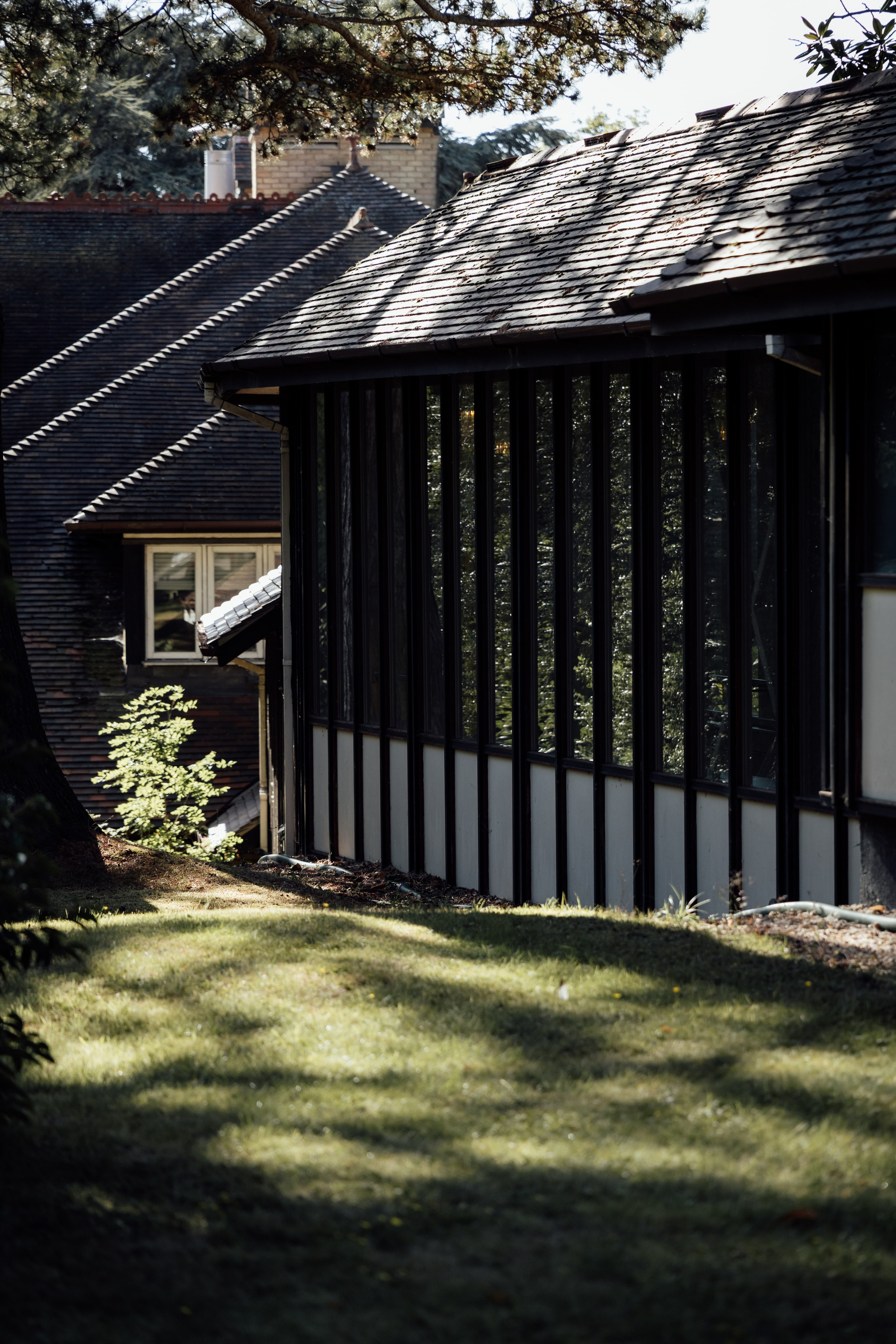 Chloe & Andre -The Manor Elstree, Hertfordshire. Timeless Wedding & Event Photography — based London, working across Europe