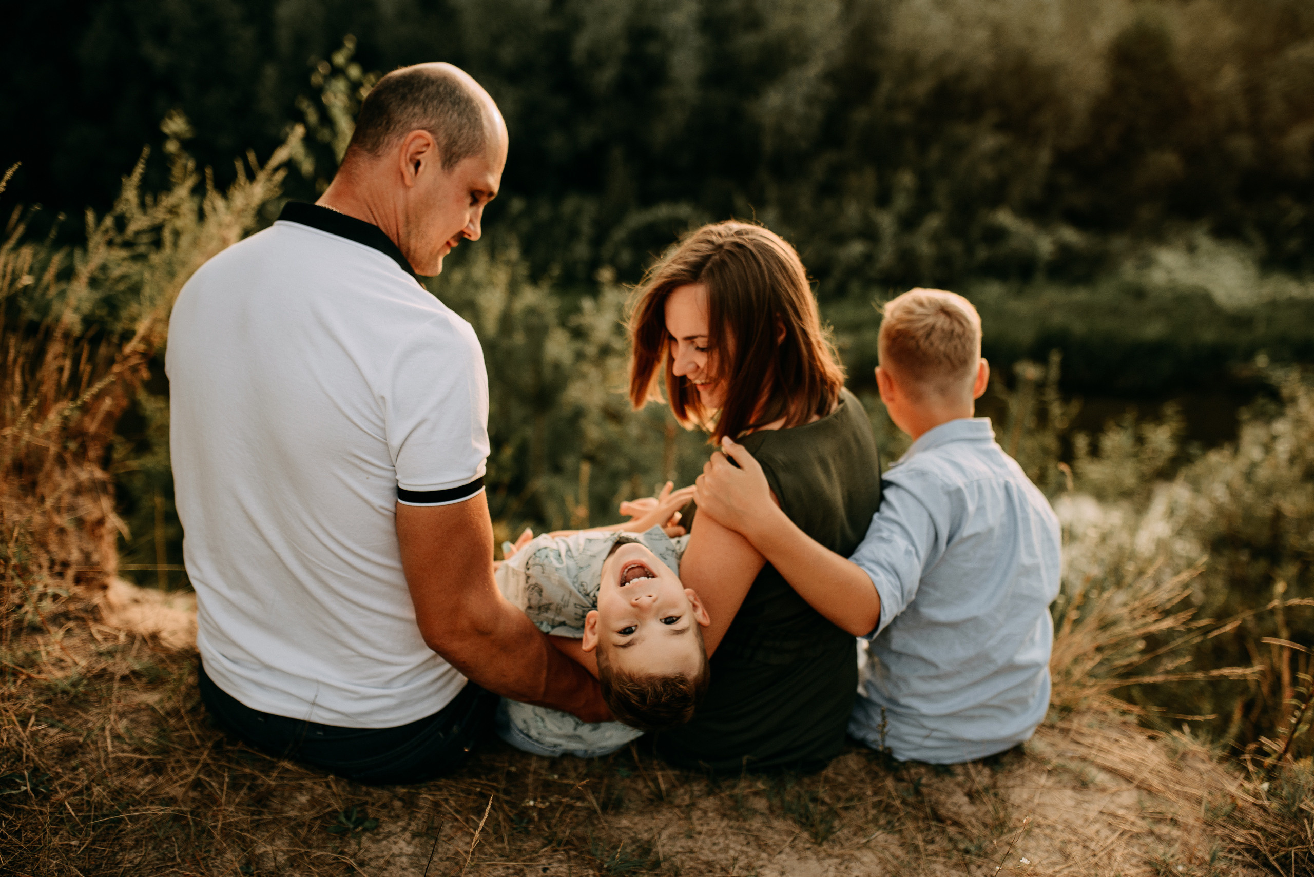 The walk in the forest. Wedding and portrait photographer in Beograd Ekaterina Makedonskaya