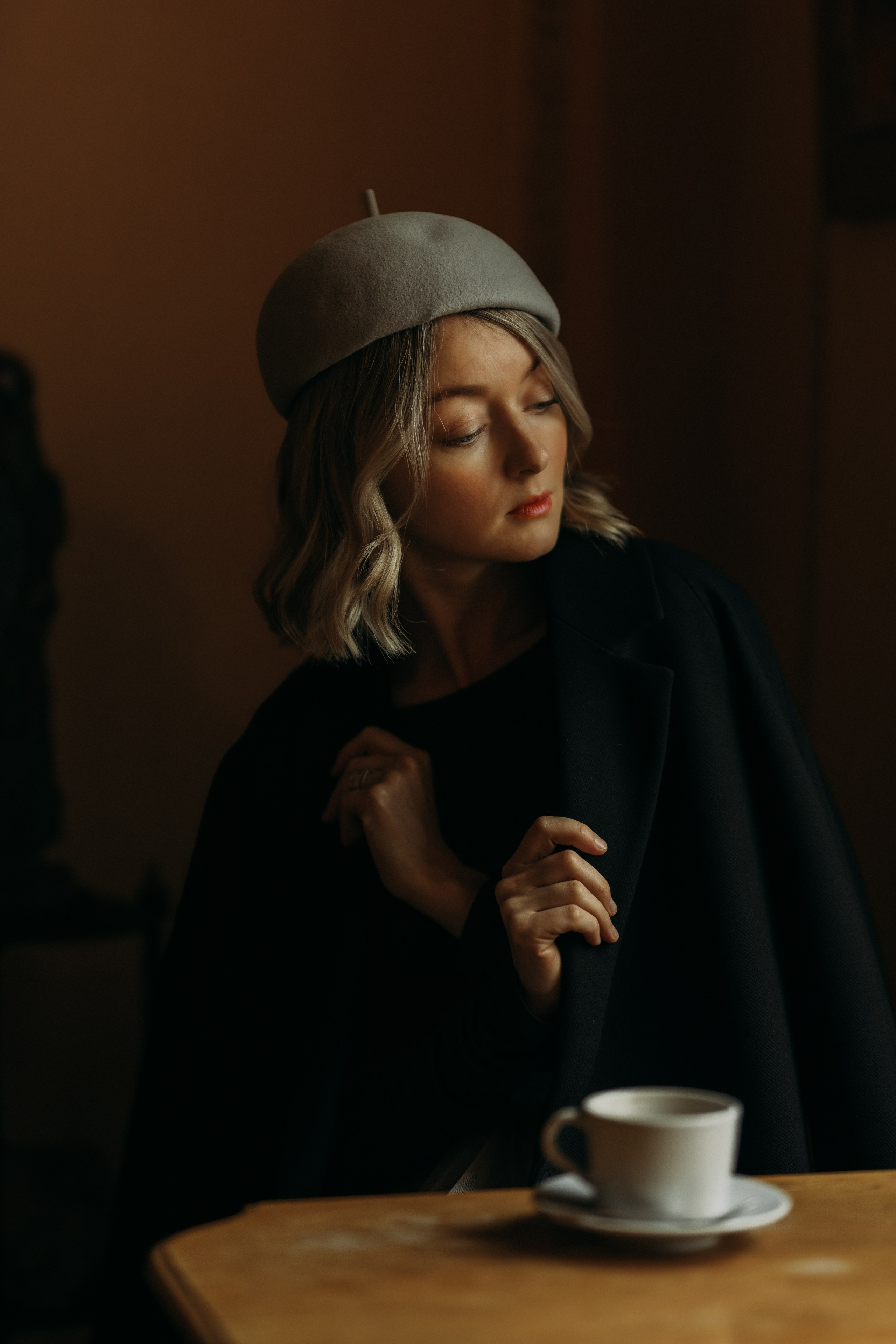 Woman phoshoot. Wedding and portrait photographer in Helsinki Vickan O