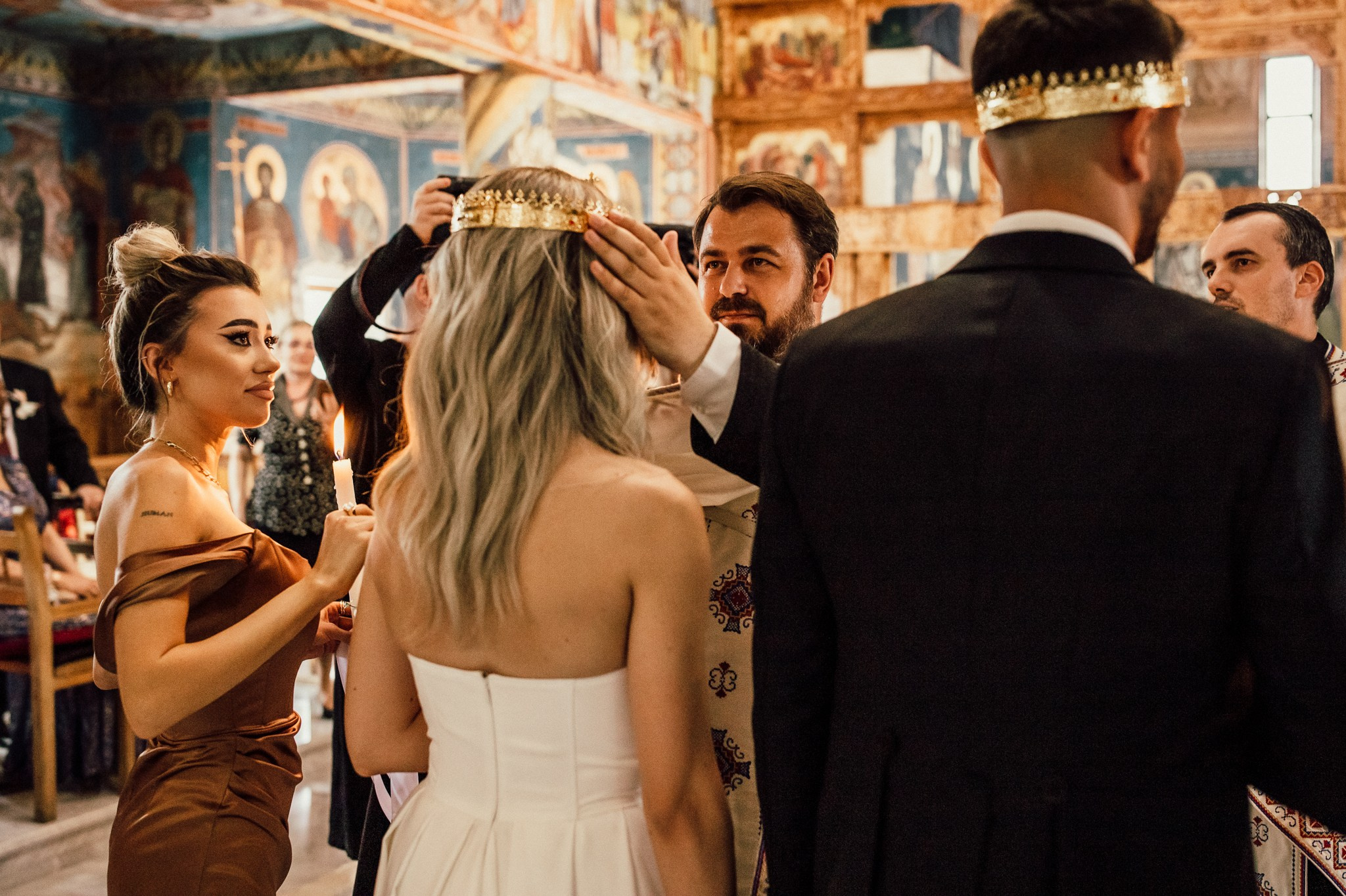 Fotografii de nuntă la Muzeul de artă Cluj-Napoca. Horatiu Fat: Fotograf si Videograf Profesionist Nunta Cluj-Napoca