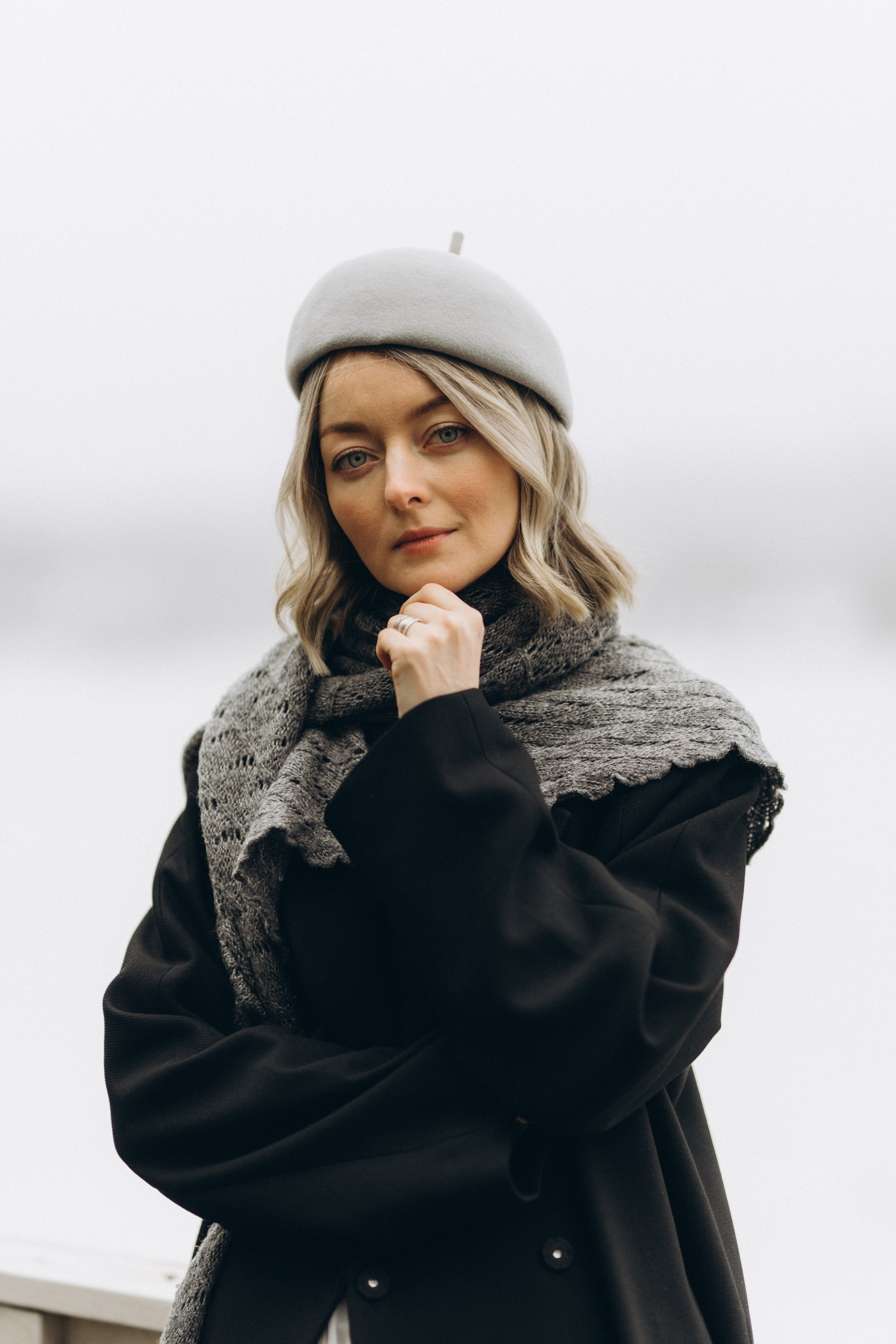 Woman phoshoot. Wedding and portrait photographer in Helsinki Vickan O