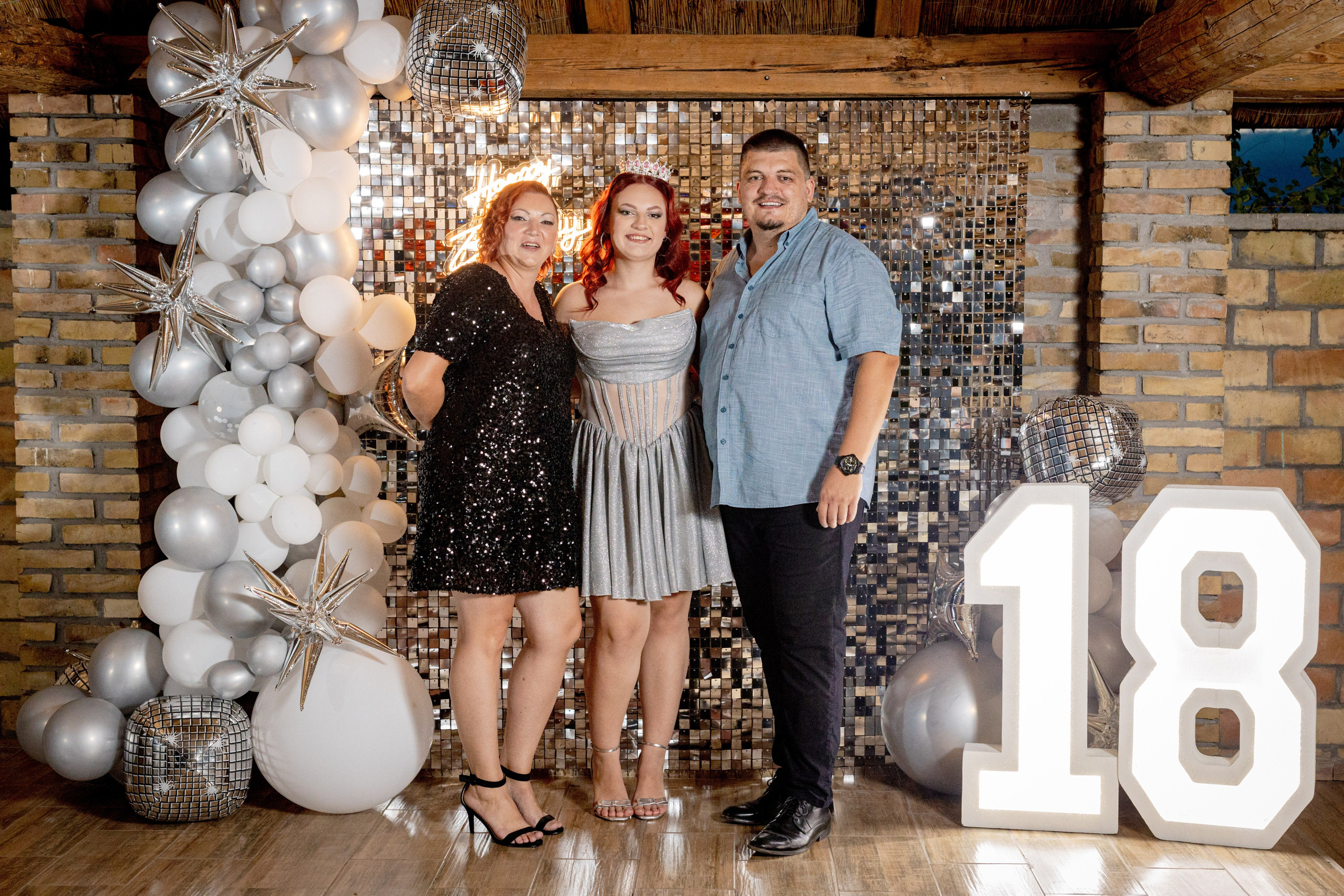 Aleksandra 18. rođendan. Marko Tucić Photography | Fotograf Zrenjanin