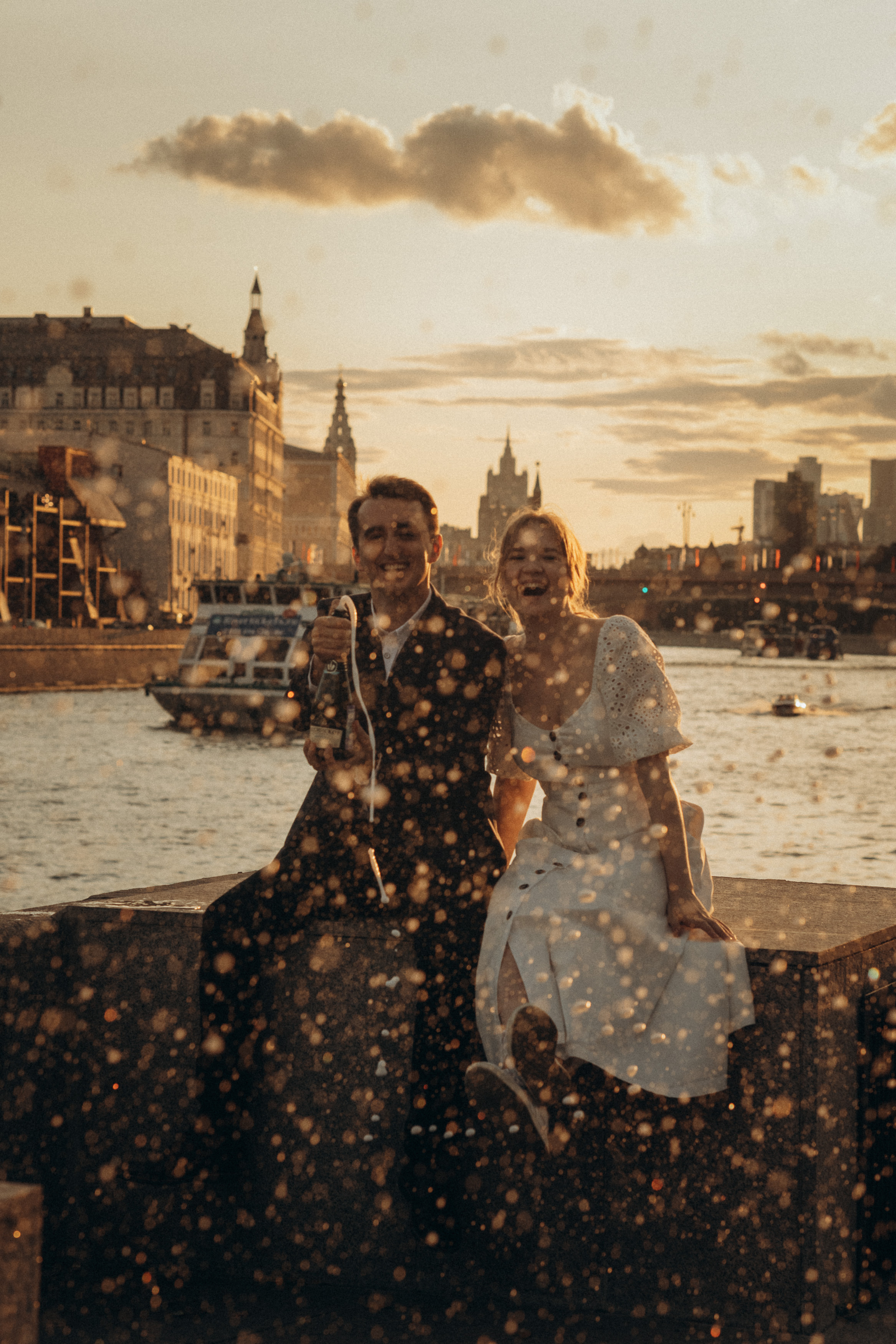 Elopement wedding photography in Ireland. Wedding & Family photographer in County Donegal and Dublin, Ireland