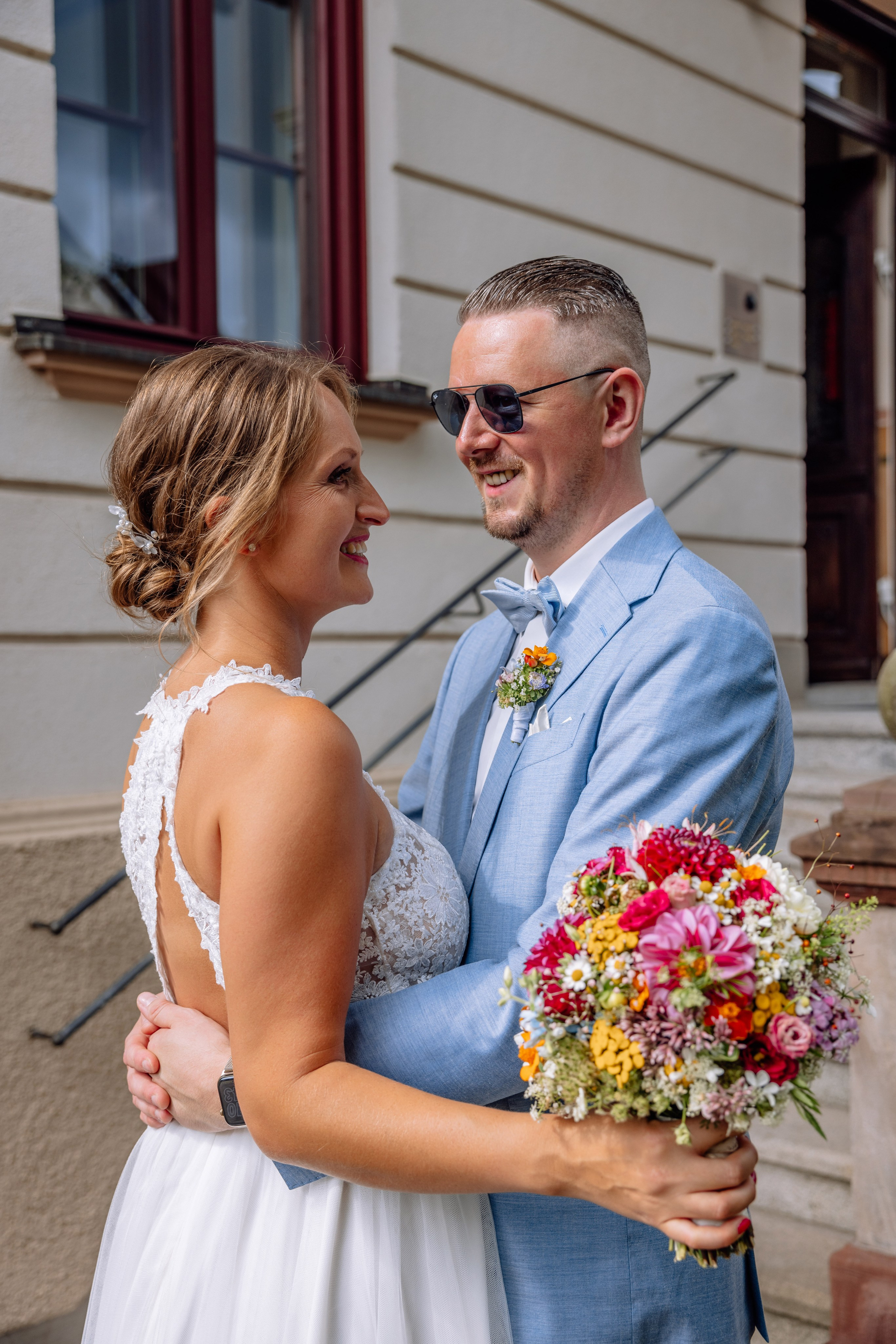Sandra und Kevin: Standesamt Unterföring und Friedensengel. Hochzeitsfotograf München Taufe Familienfotograf Tanja Mauke