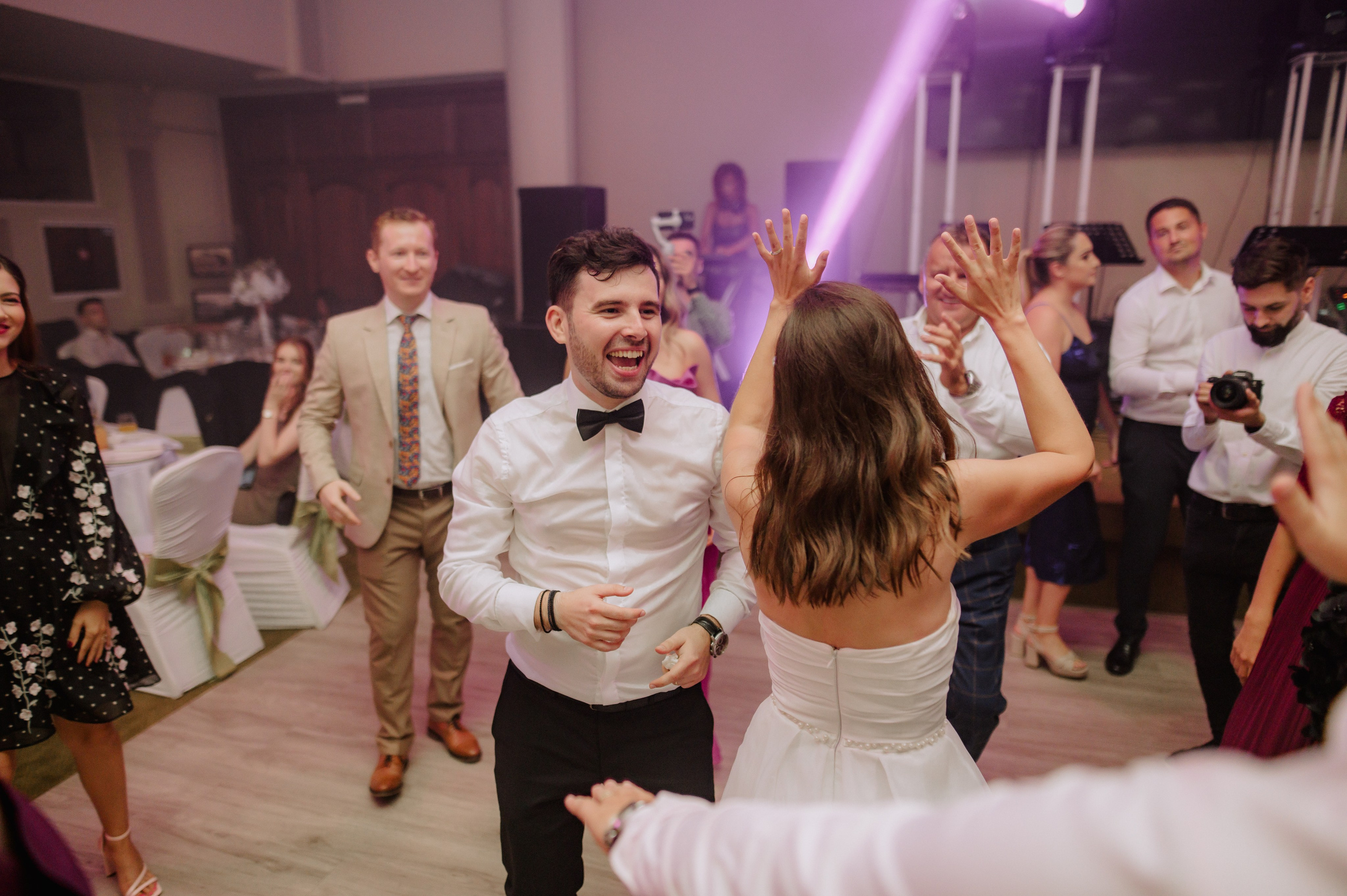 Servicii foto video profesionale pentru evenimentul tau. Proud Vision Weddings | Wedding Photography & Film — Servicii profesionale Foto Video Nunta Iasi