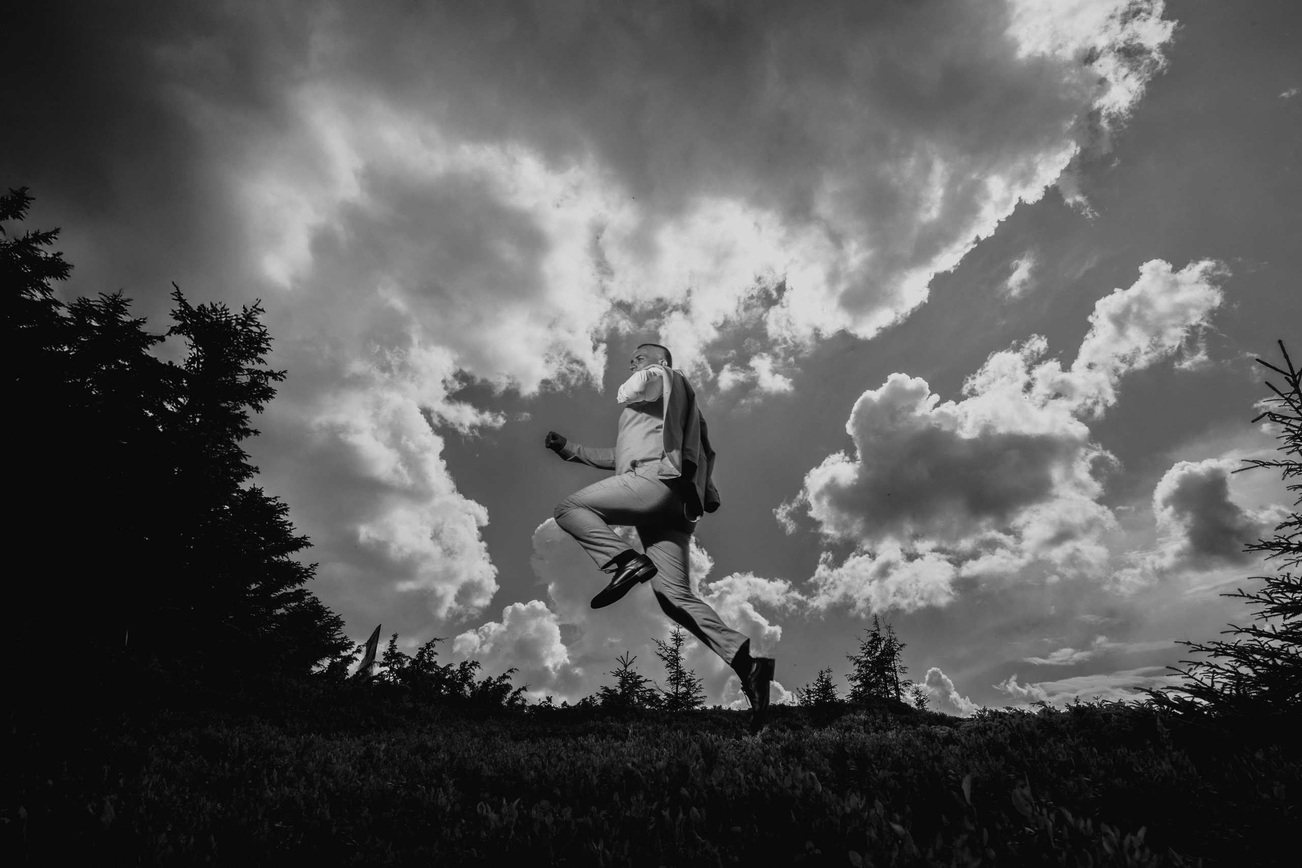 Documentary Weddings. Adrian Aioanei — Fotograf profesionist de nuntă în Iași, Suceava și București. Specializat în evenimente, portrete și fine art