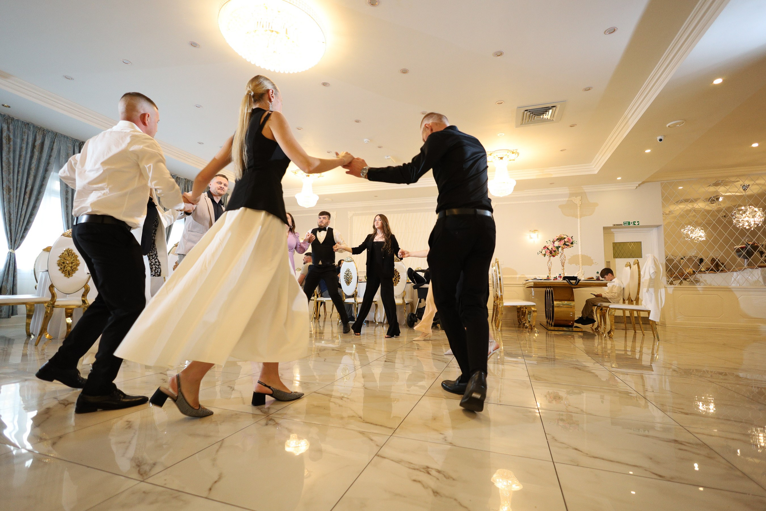 Parties. Https://valphoto.wfolio.pro/