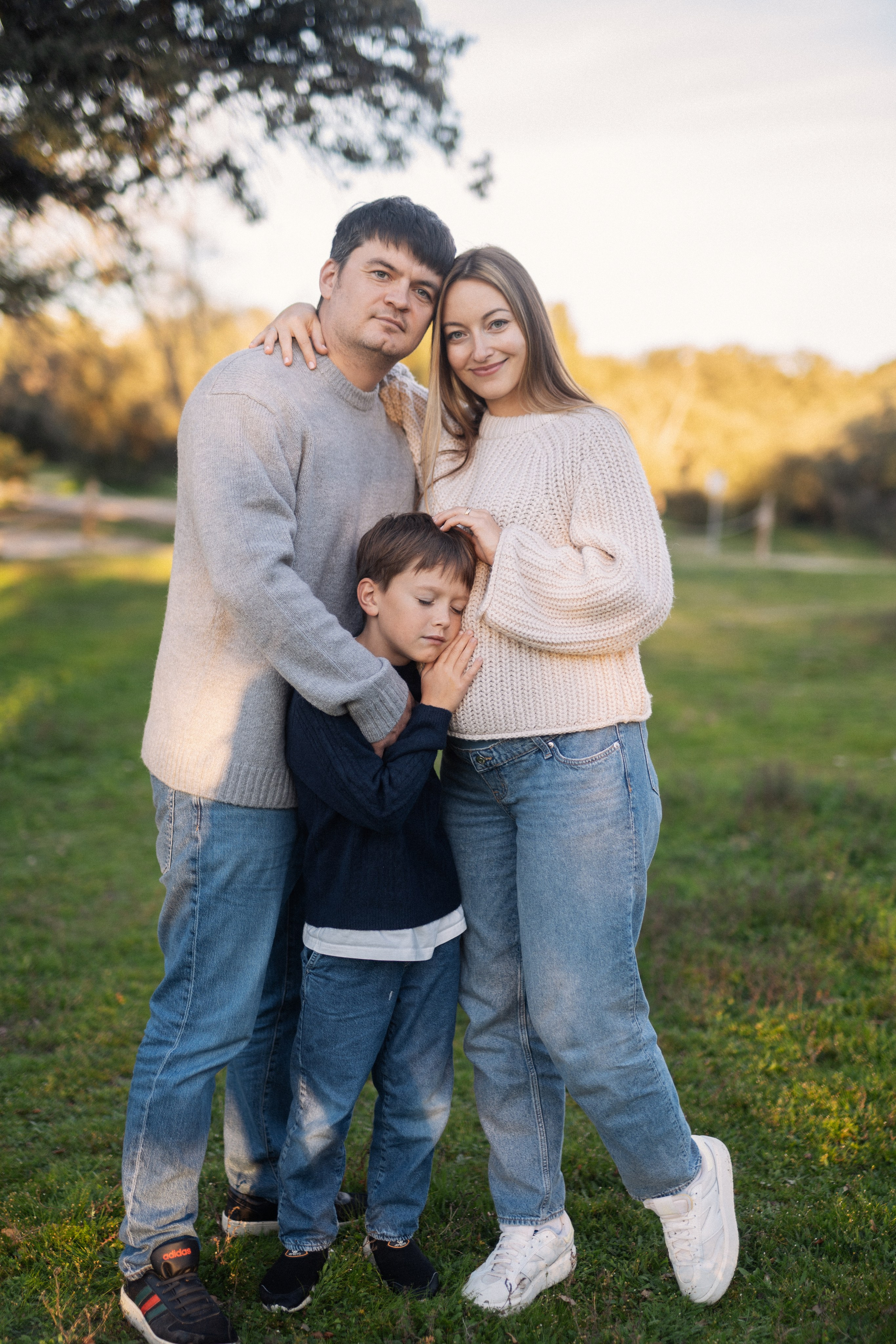 Family Session Photography in Spain. Photographer in Madrid, Spain. Alyona Belyaninova
