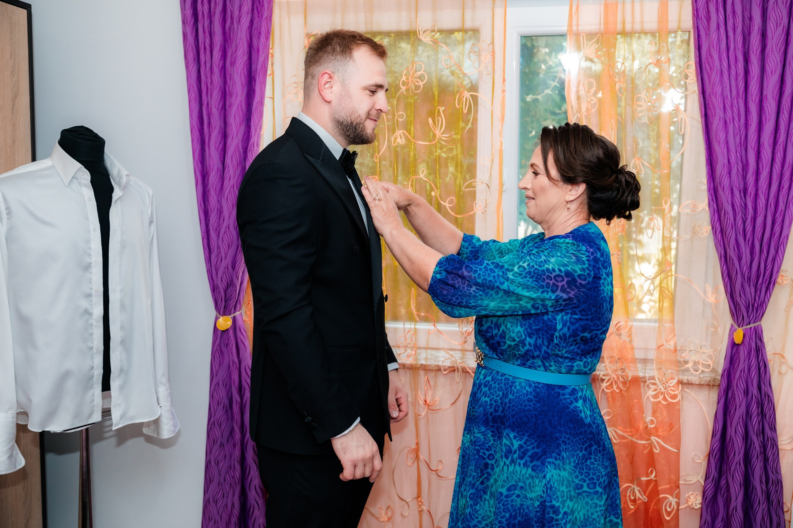 servicii foto. servicii foto Botoșani. servicii foto video Botoșani. fotograf nunta. fotograf evenimente. fotograf nunta Botoșani. Alin chirila. Alin chirila fotograf. Alinofotostudio.- Mire și mireasă – Sergiu & Liliana – ziua nunții, 2024  - Emoții în ziua nunții – Sergiu și Liliana  - Dansul mirilor – fotografie artistică nuntă 2024  - Sedinta foto romantică în natură – Sergiu & Liliana  - Rochia de mireasă și detalii de nuntă elegante