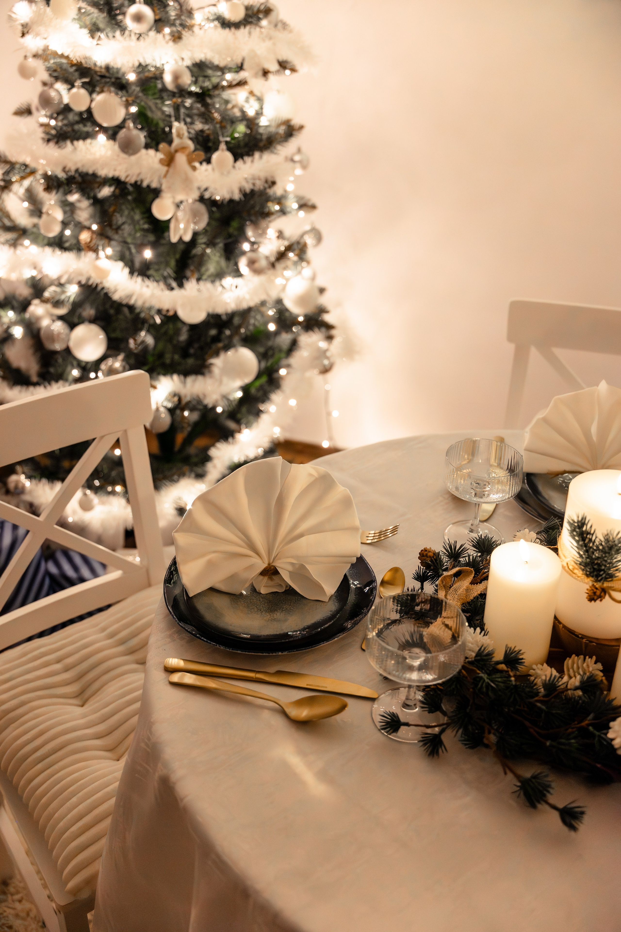 Them Artsy Studios — Ședințe Foto de Crăciun by Fulop Robert & Oana Petrea