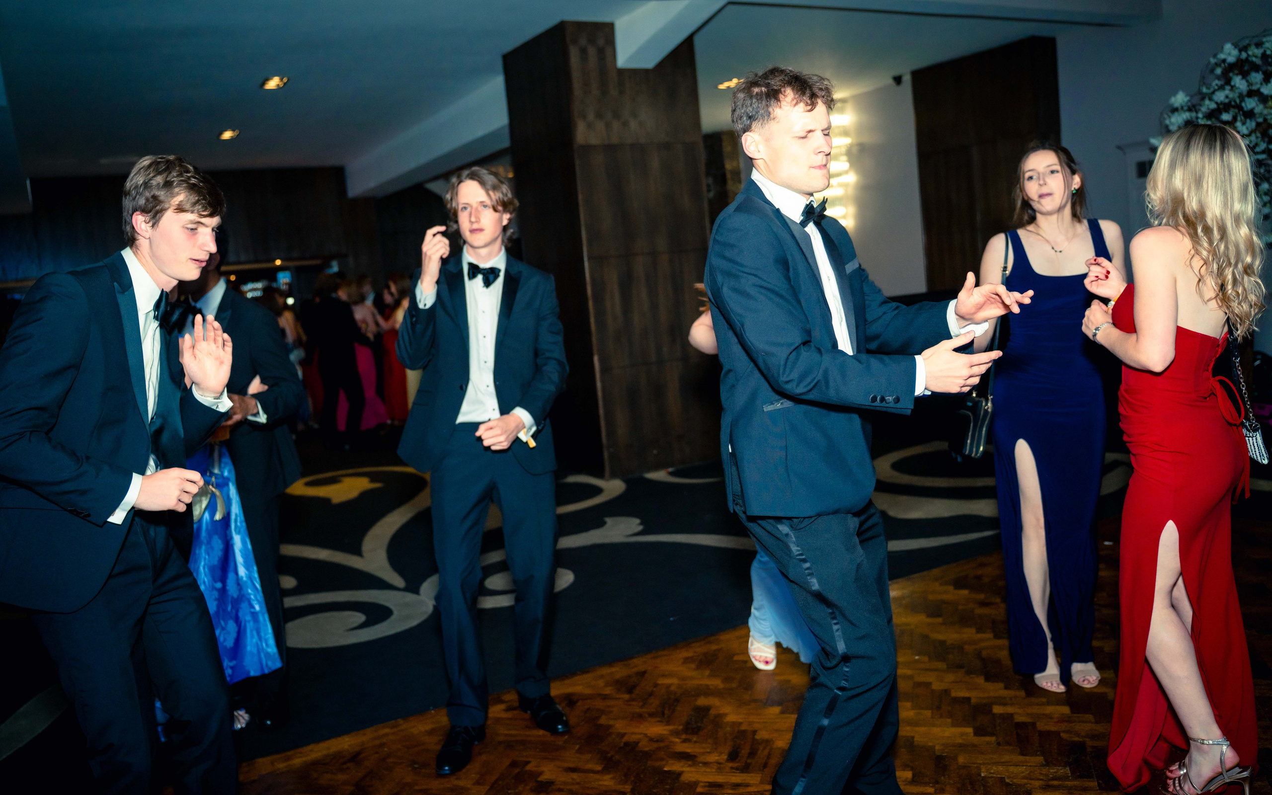 The Midas Touch: Van Mildert Summer Ball. Expect Miracles Photography by Kate & Andrew