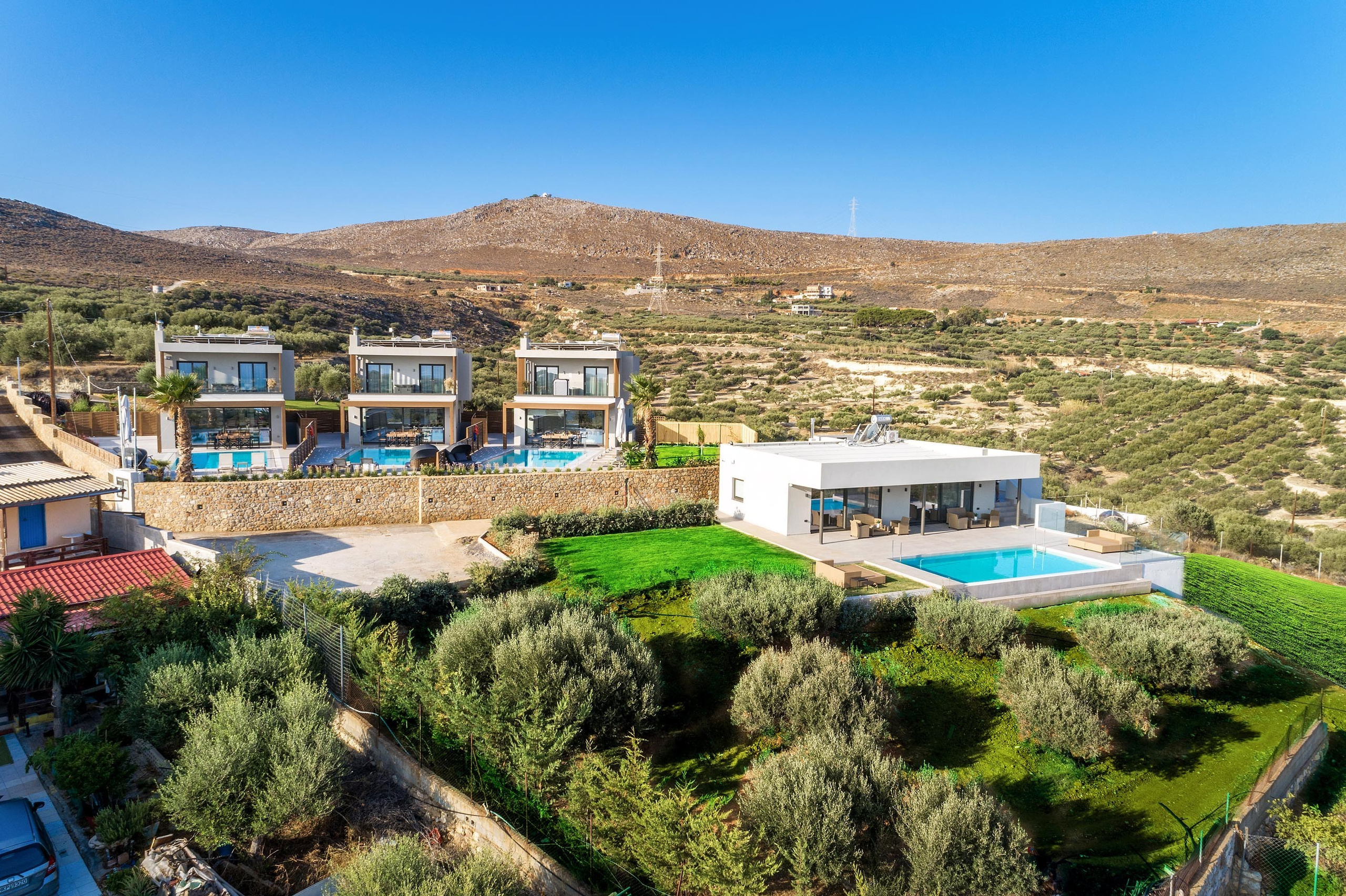 Сomments. Studio Photomax — Maxim Prikhodnyuk content, family, wedding and adver