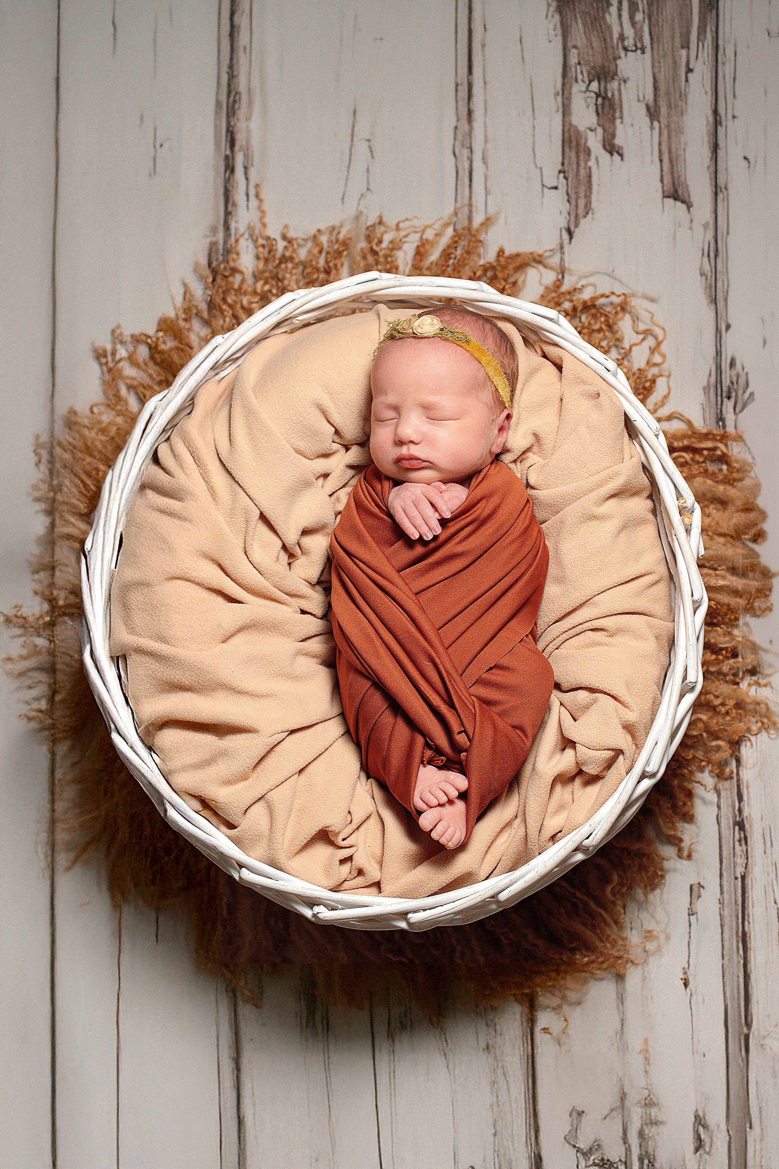 Newborn классическая. Детский и семейный фотограф в г. Бельцы