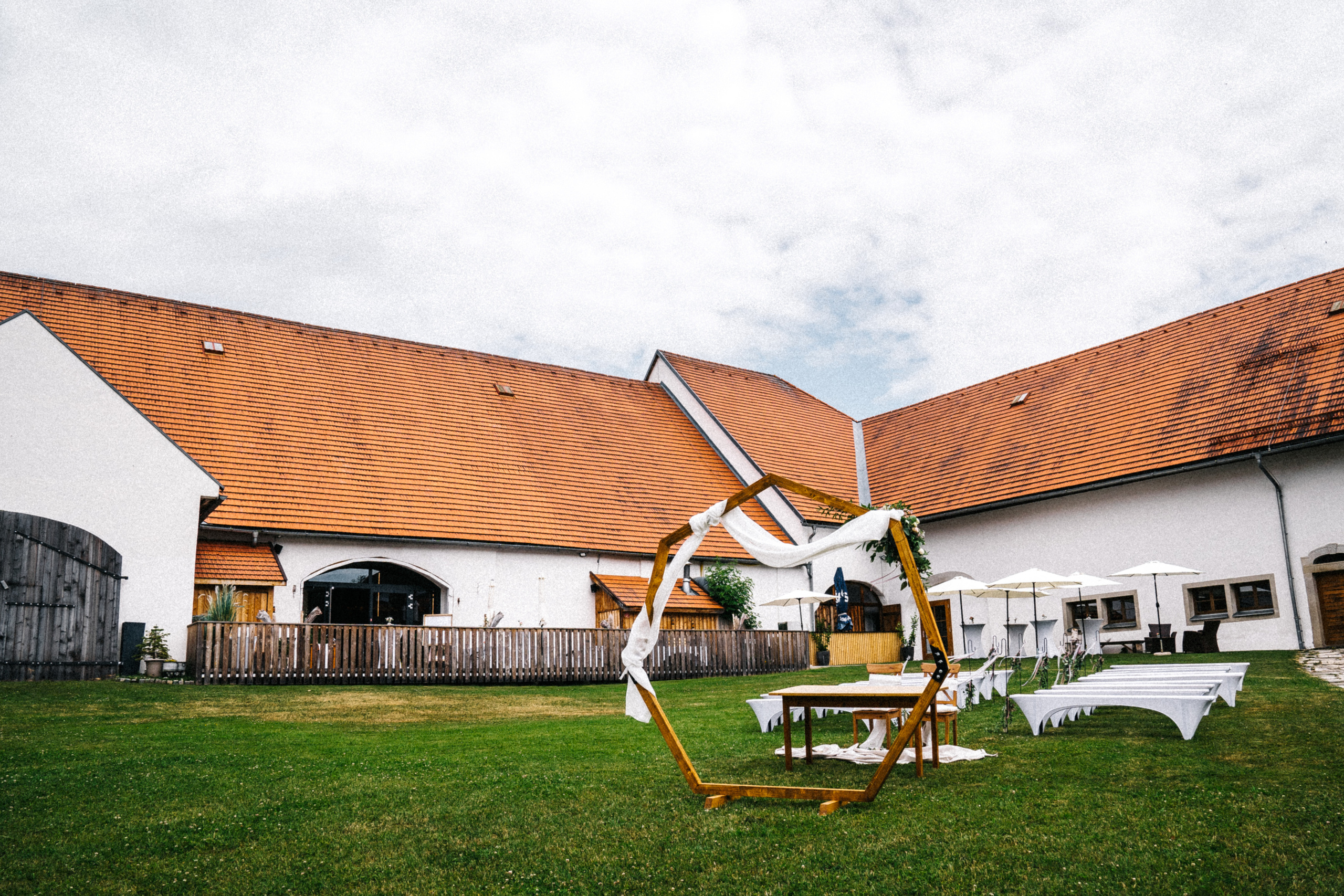 Barbara und Manfred. Hallo, ich bin Nadya - Fotografin aus Linz, Oberösterreich