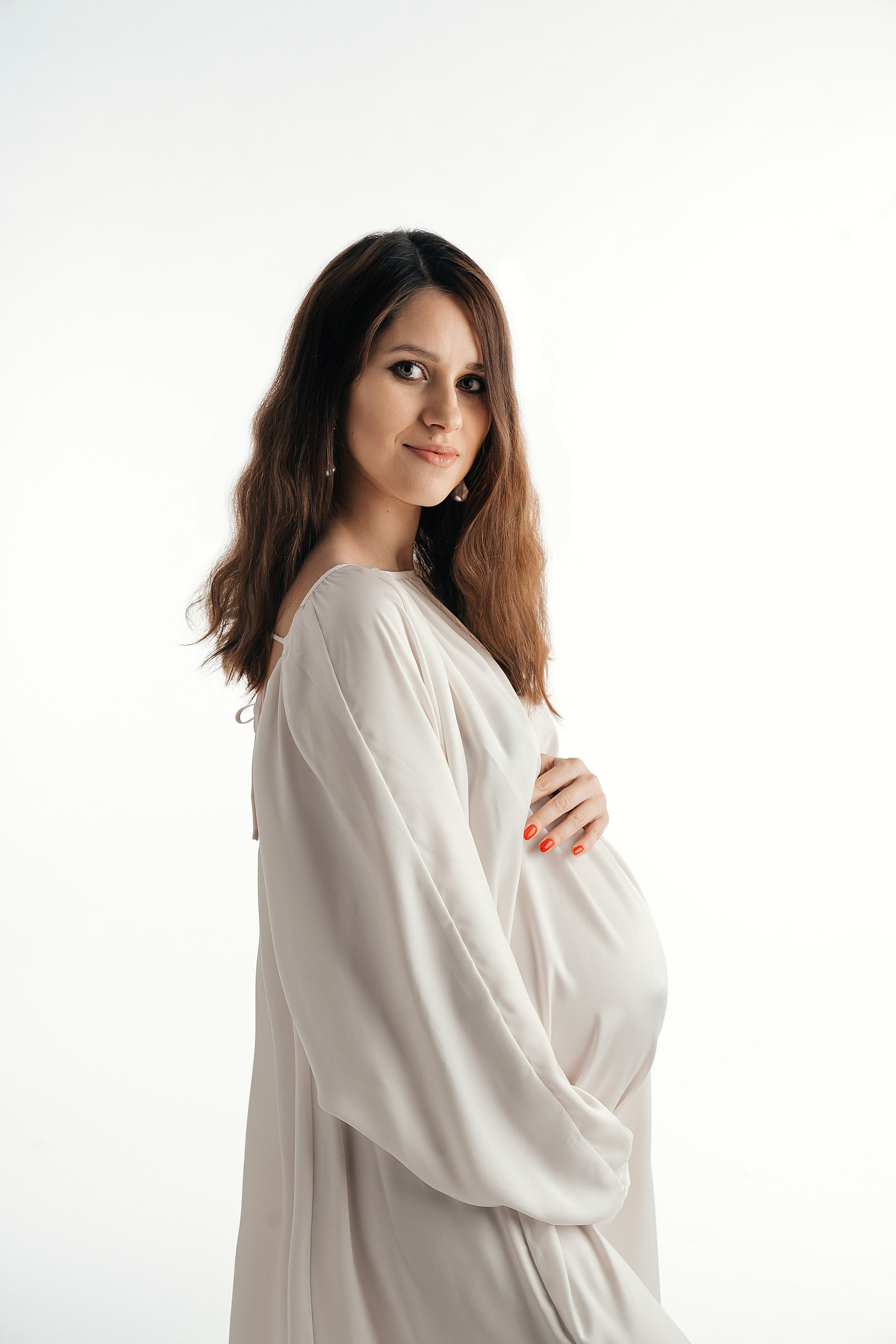 Baby Bauch. Hallo, ich bin Nadya - Fotografin aus Linz, Oberösterreich