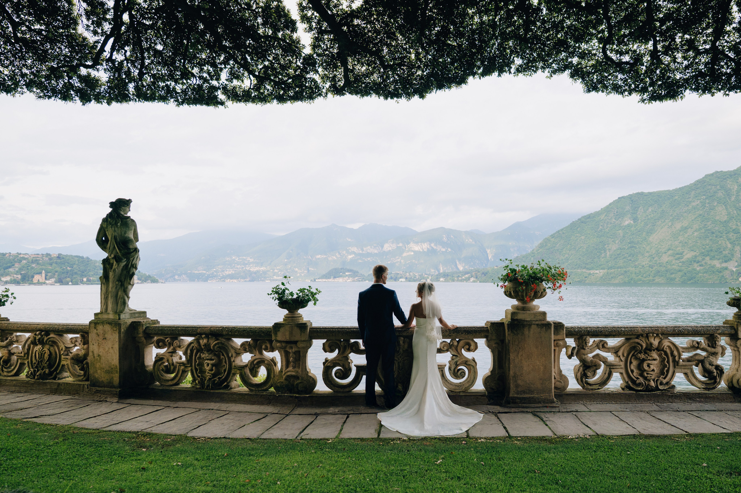 Lake Como. Lake Como Photographer — Proposal | Wedding | Elopement