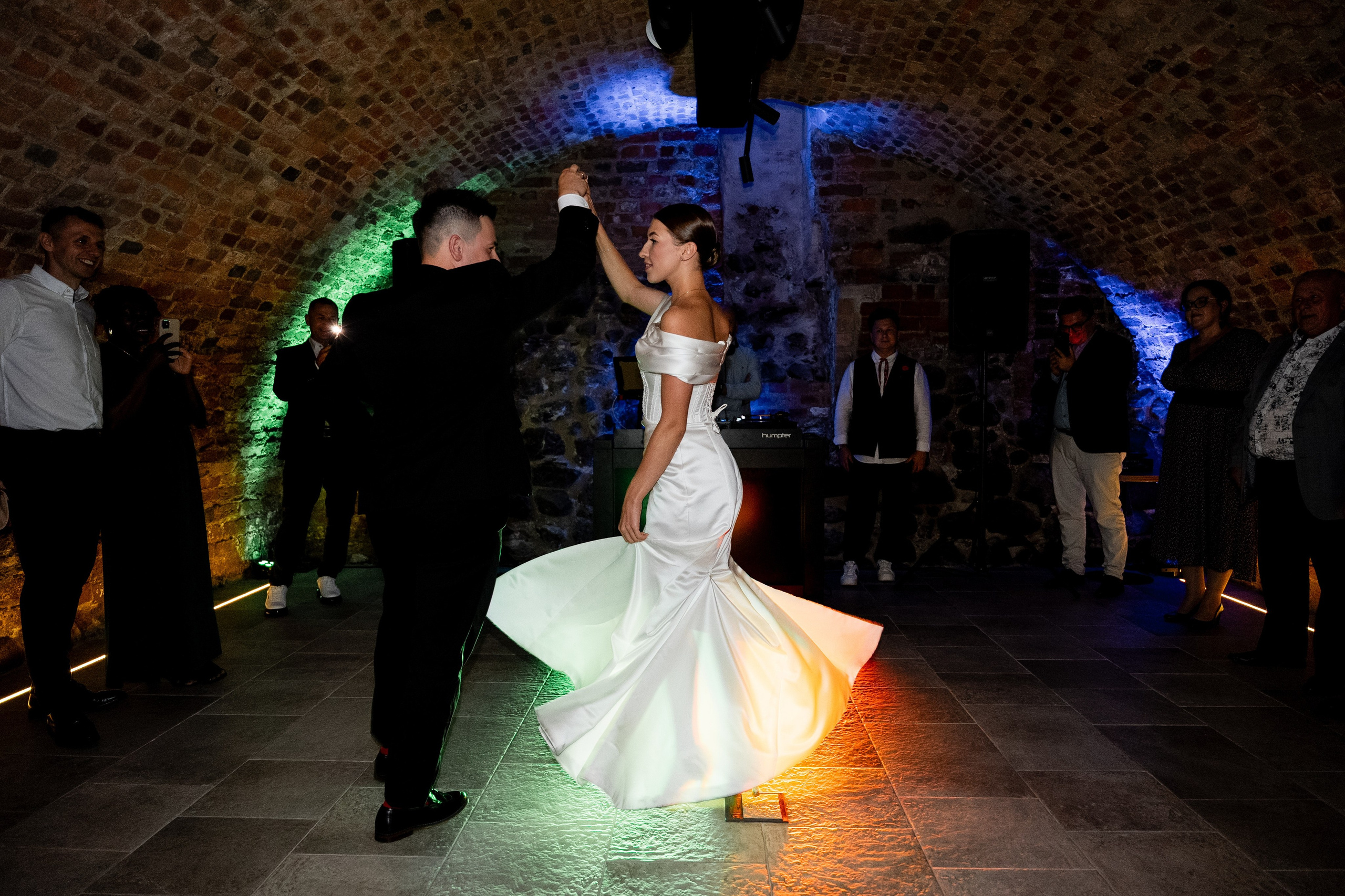 B&S. SL Wedding Photo: ponadczasowa 💍 fotografia ślubna | Wrocław & Europa