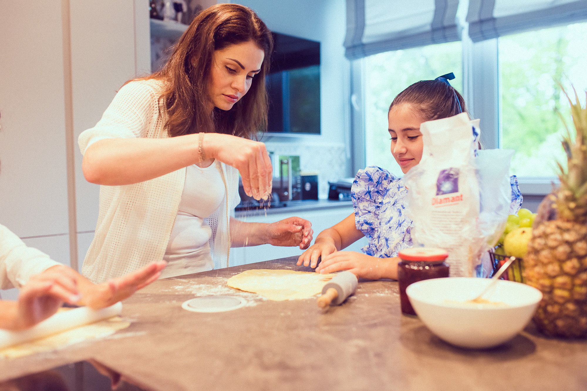 Backen macht Spaß!. Hochzeitsfotografie in Berlin Nataliia Schütze