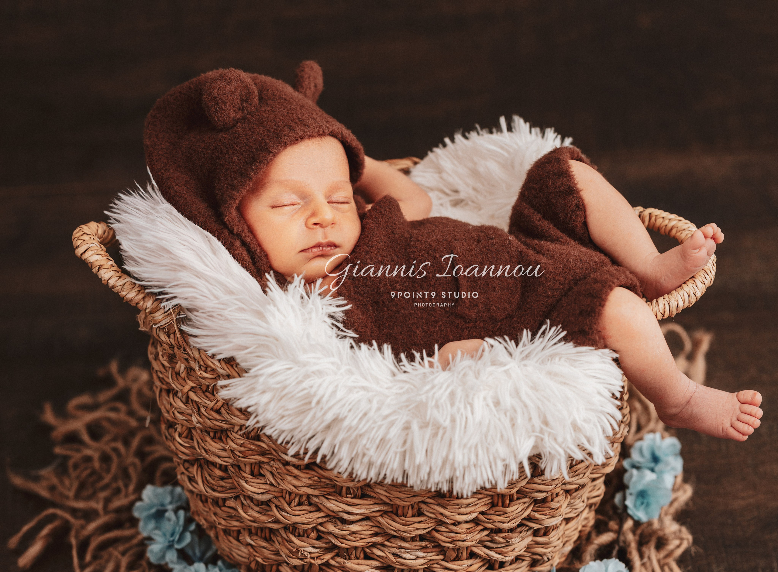 NEWBORN. Giannis Ioannou