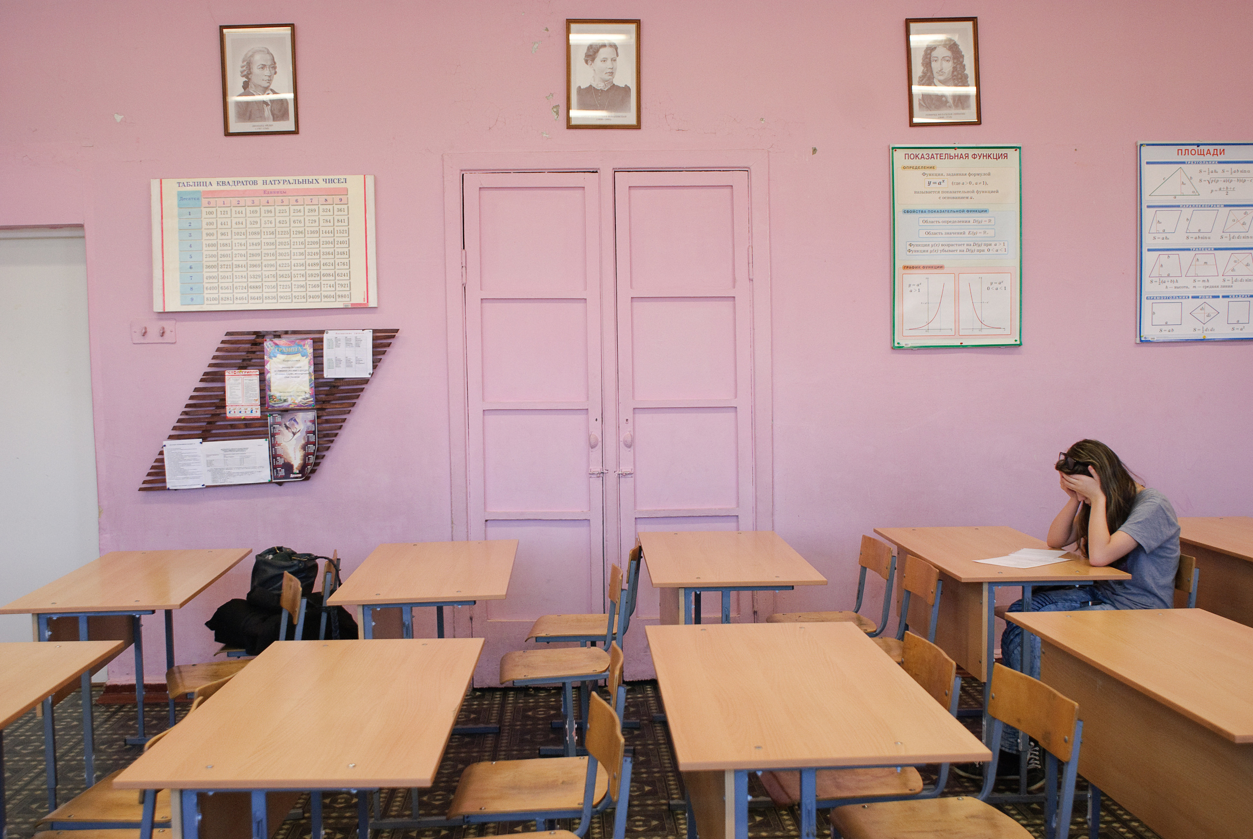 Documentary. Victoria Dini. Art photography in London / Folkestone, UK