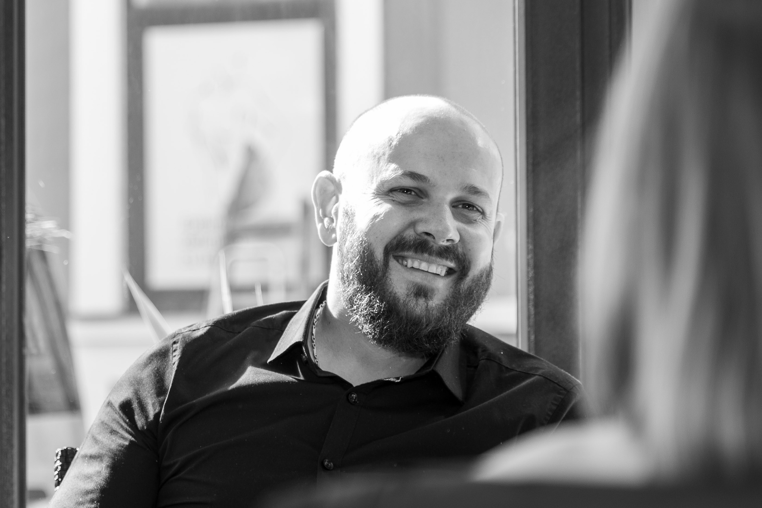 Fotograf botez, sedinta foto acasa, fotografii cu bebe, fotograf profesionist botez Bucuresti, sedinta foto de familie, sedinta foto cu bebe, fotografii la botez acasa, fotografii pregatiri bebe, botezul bebelusului, obiceiuri la botez, fotograf pentru botez, oferta foto botez, fotograf profesionist Bucuresti, botezul.