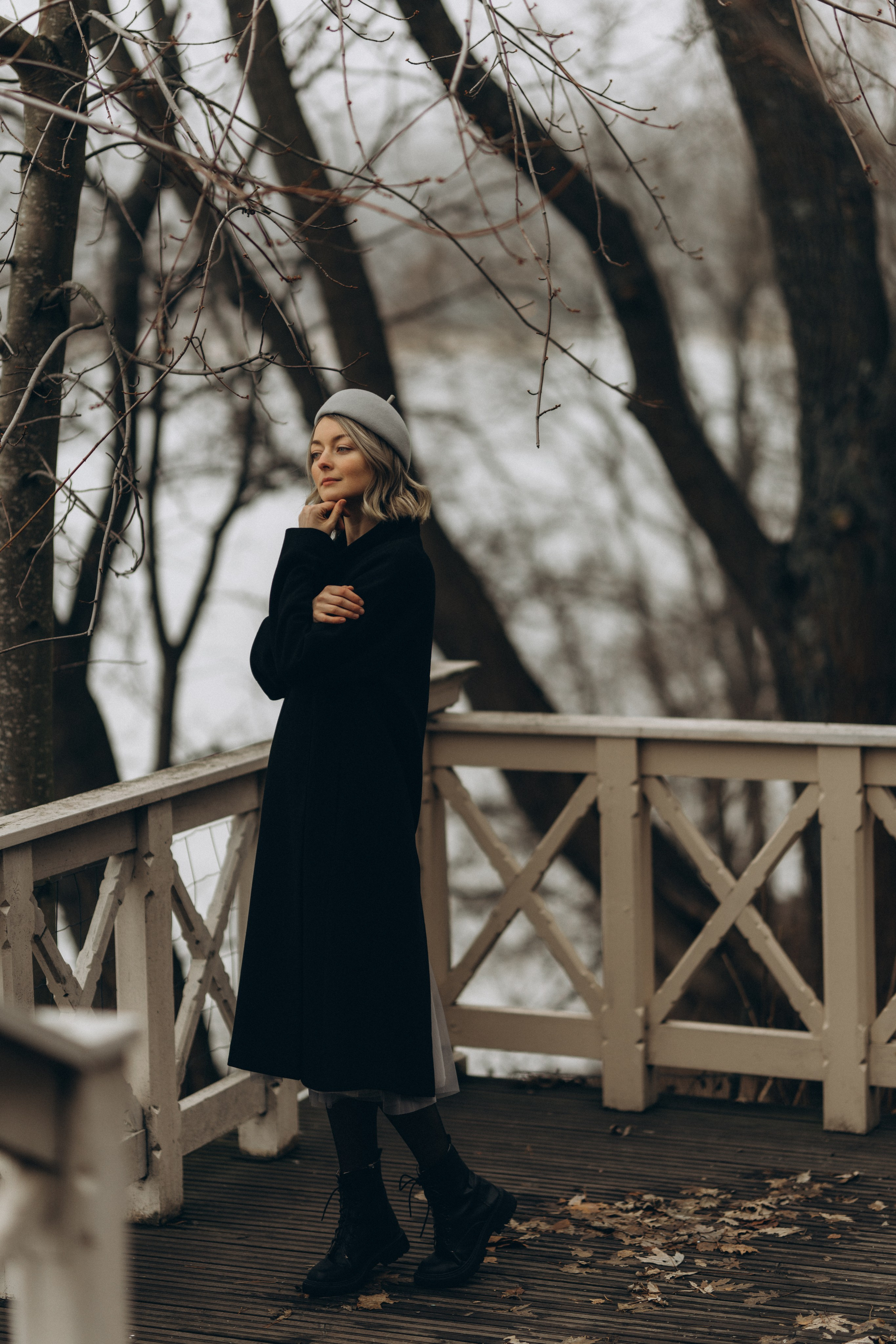 Woman phoshoot. Wedding and portrait photographer in Helsinki Vickan O