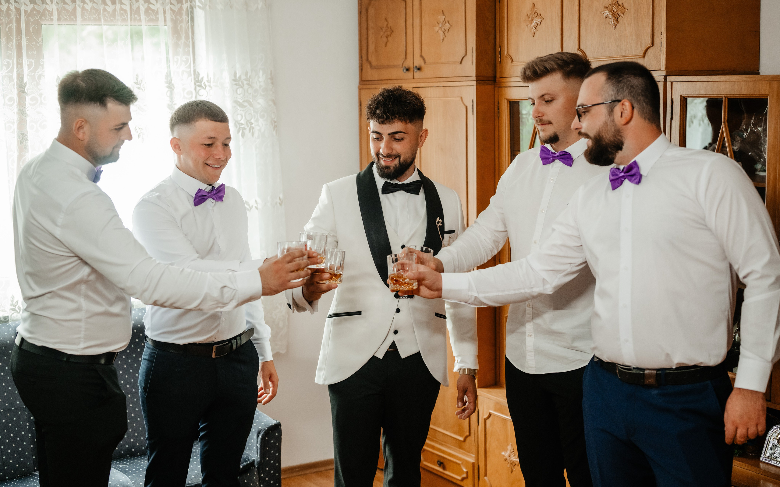 🤎 D a i a n a & D a n i e l - Wedding Day Preview. Wedding & Family Photographer