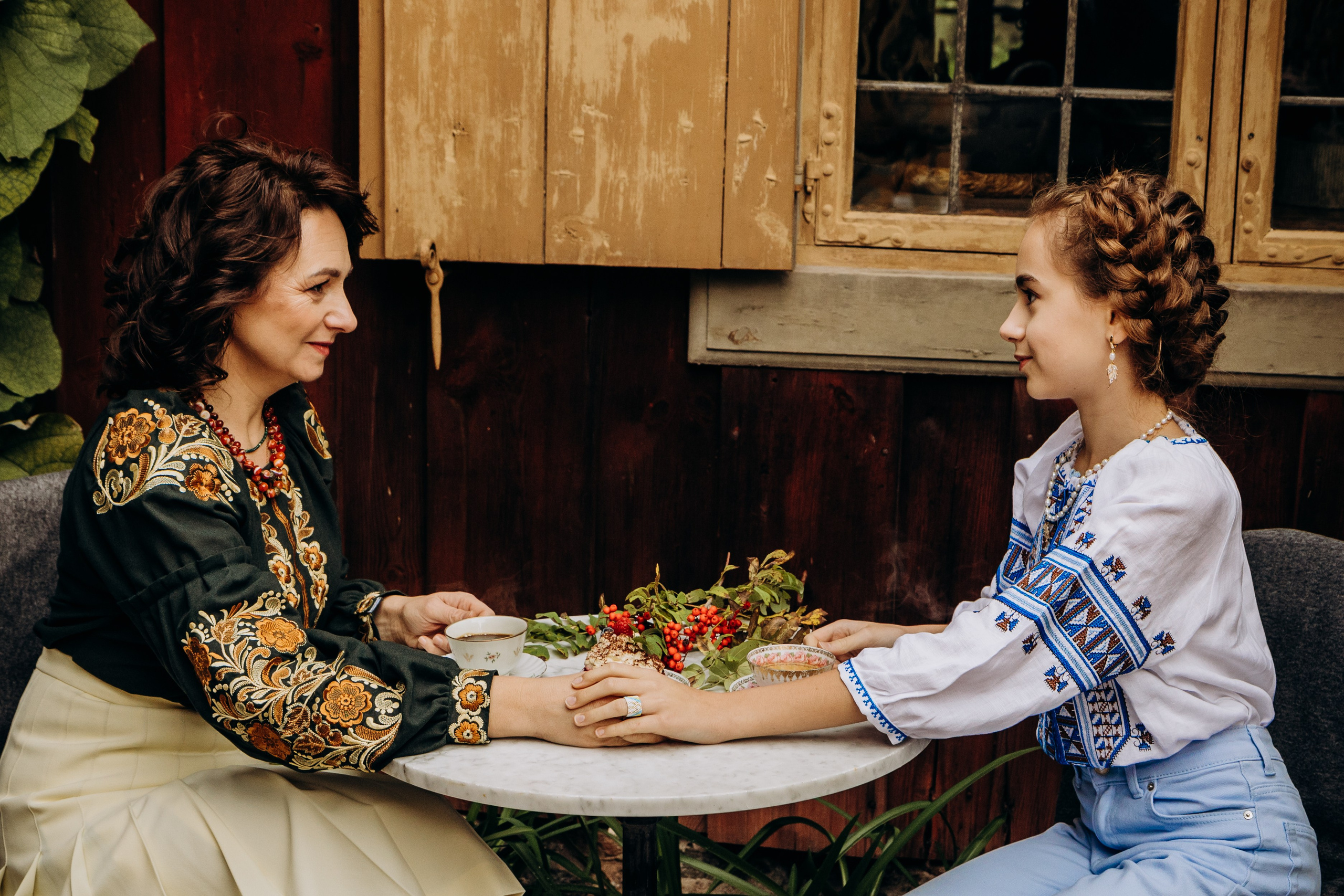 Mother and daughter. Iryna Zhyvora | Photographer | Stockholm