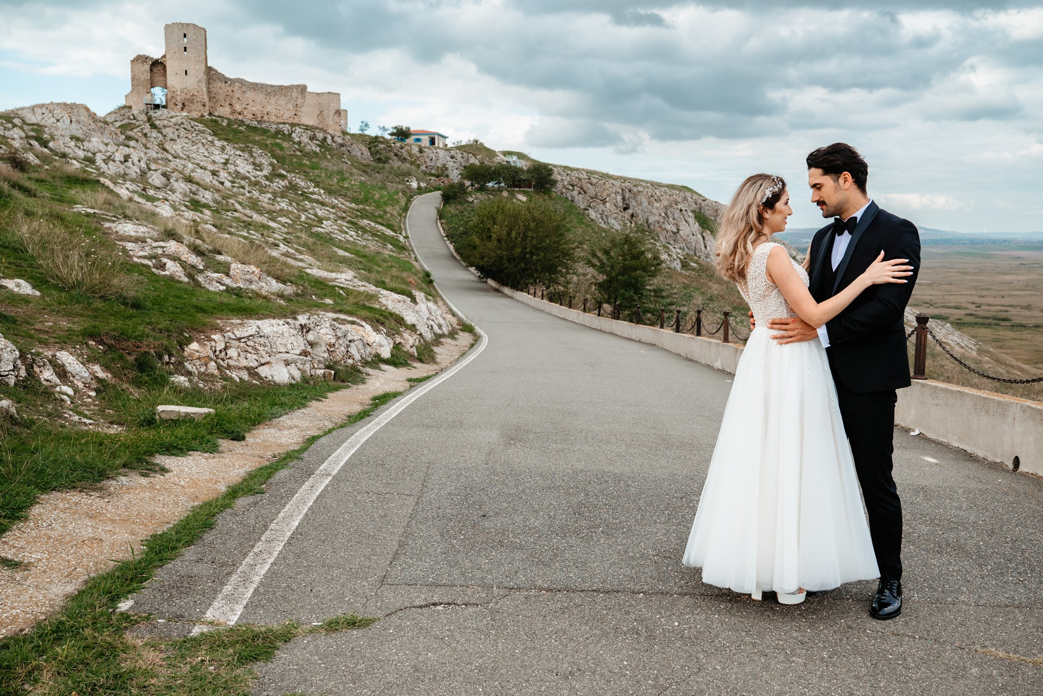 Alexandra & Robert. Www.besttalesstudio.com