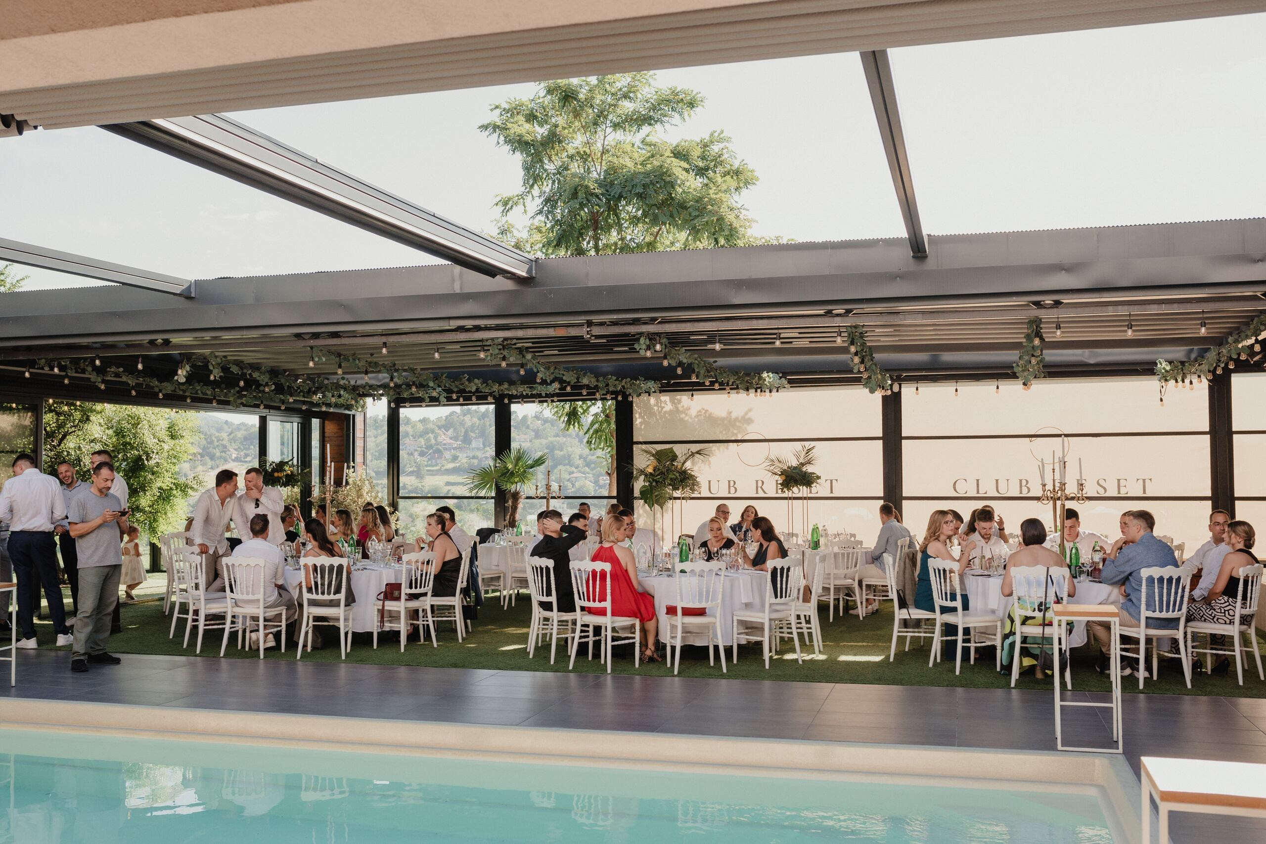 Leona & Ivan. Wedding photographer based in Novi Sad, Marko Milivojevic